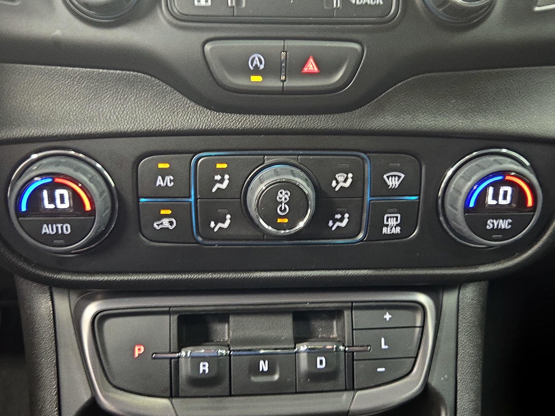 Thumbnail: 2023 GMC Terrain - 16