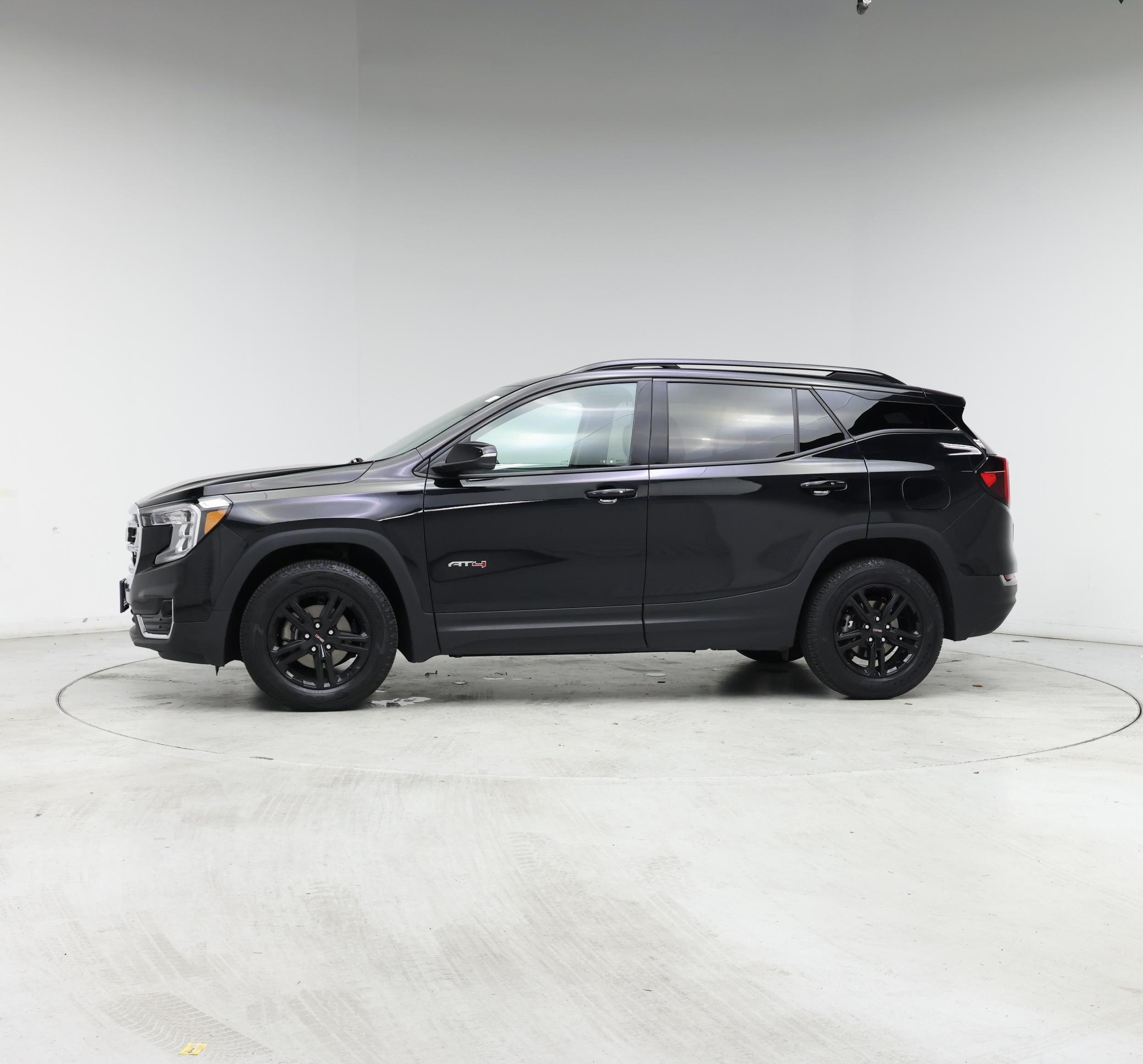 Thumbnail: 2023 GMC Terrain - 3