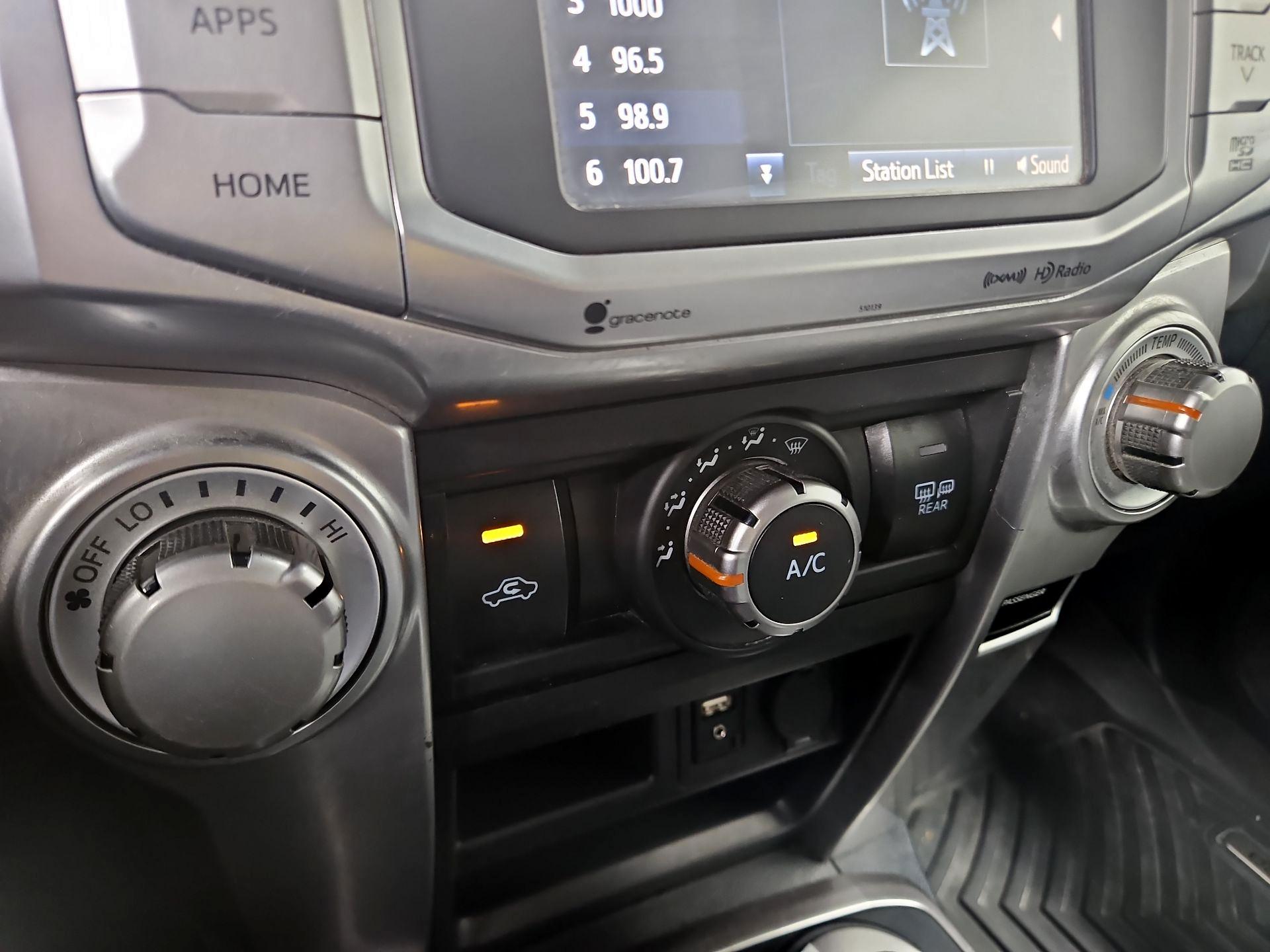 Thumbnail: 2018 Toyota 4Runner - 16