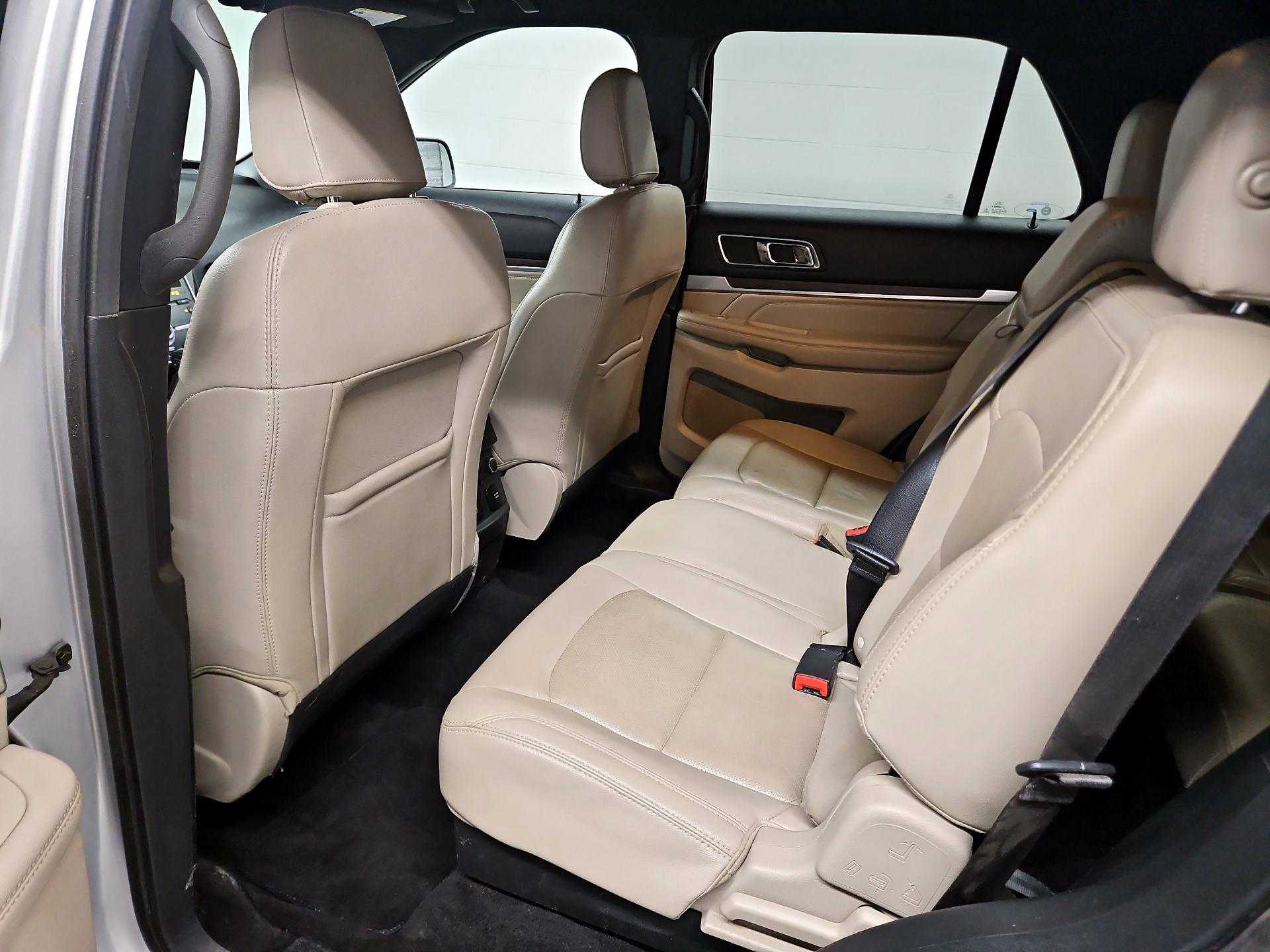 Thumbnail: 2019 Ford Explorer - 20