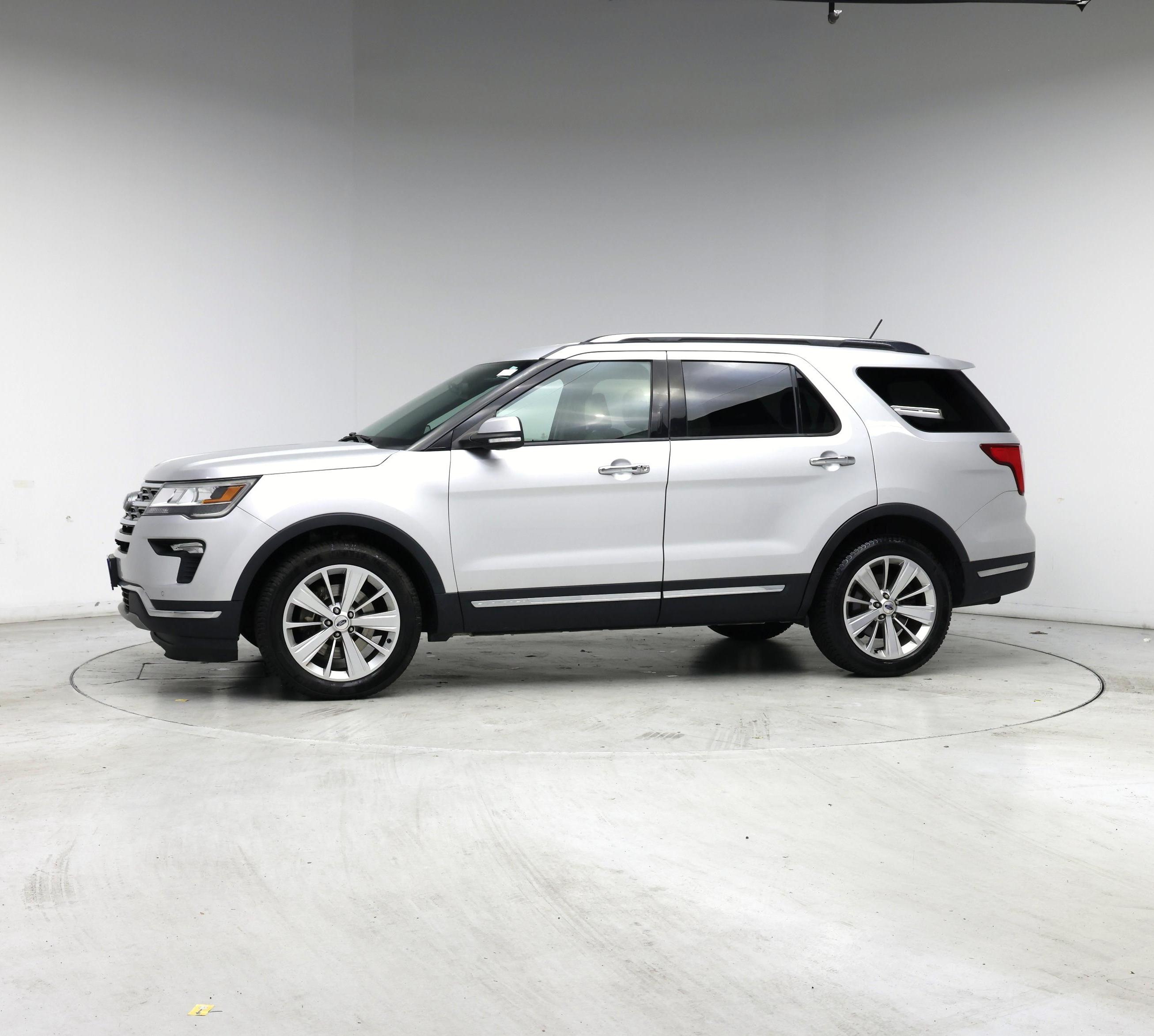 Thumbnail: 2019 Ford Explorer - 3