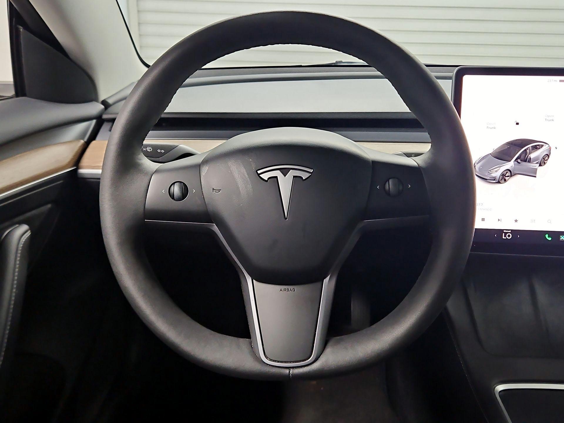 Thumbnail: 2023 Tesla Model 3 - 10