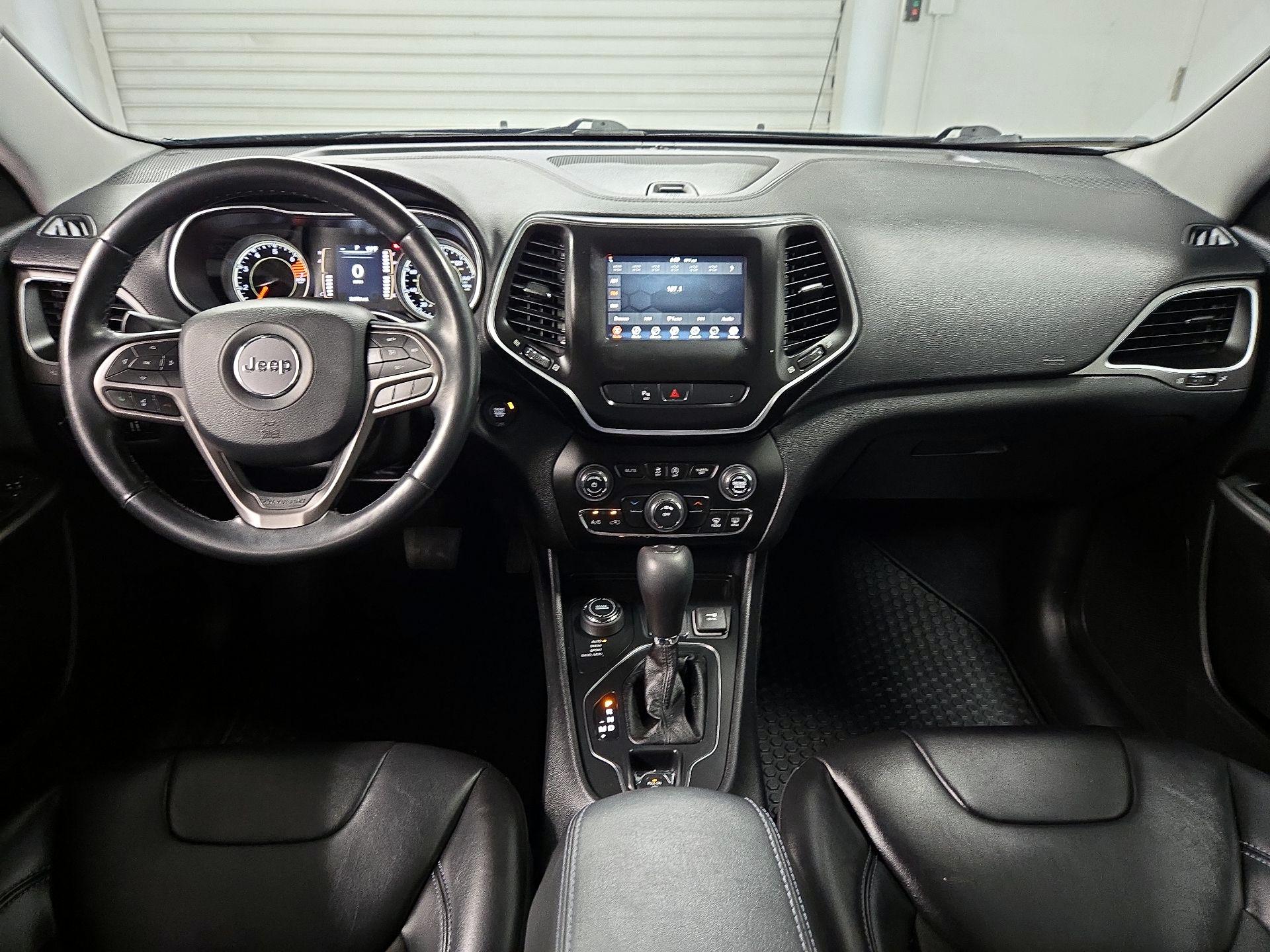 Thumbnail: 2020 Jeep Cherokee - 9