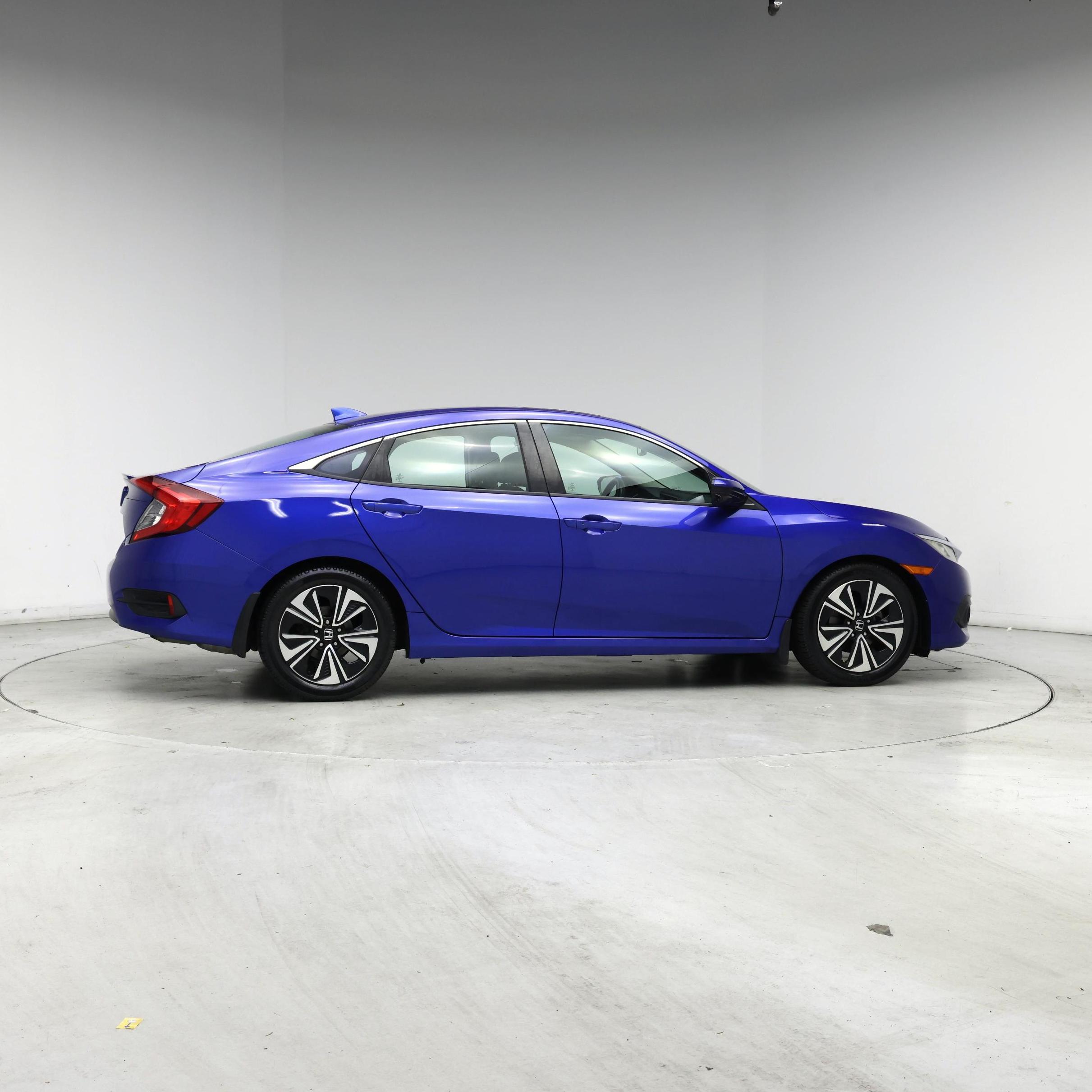 Thumbnail: 2017 Honda Civic - 7