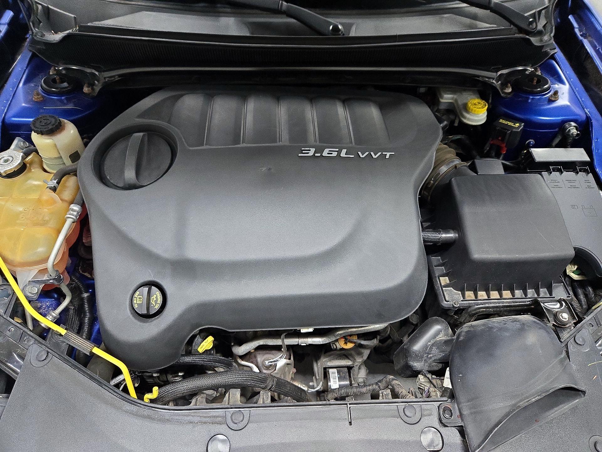Thumbnail: 2013 Dodge Avenger - 20