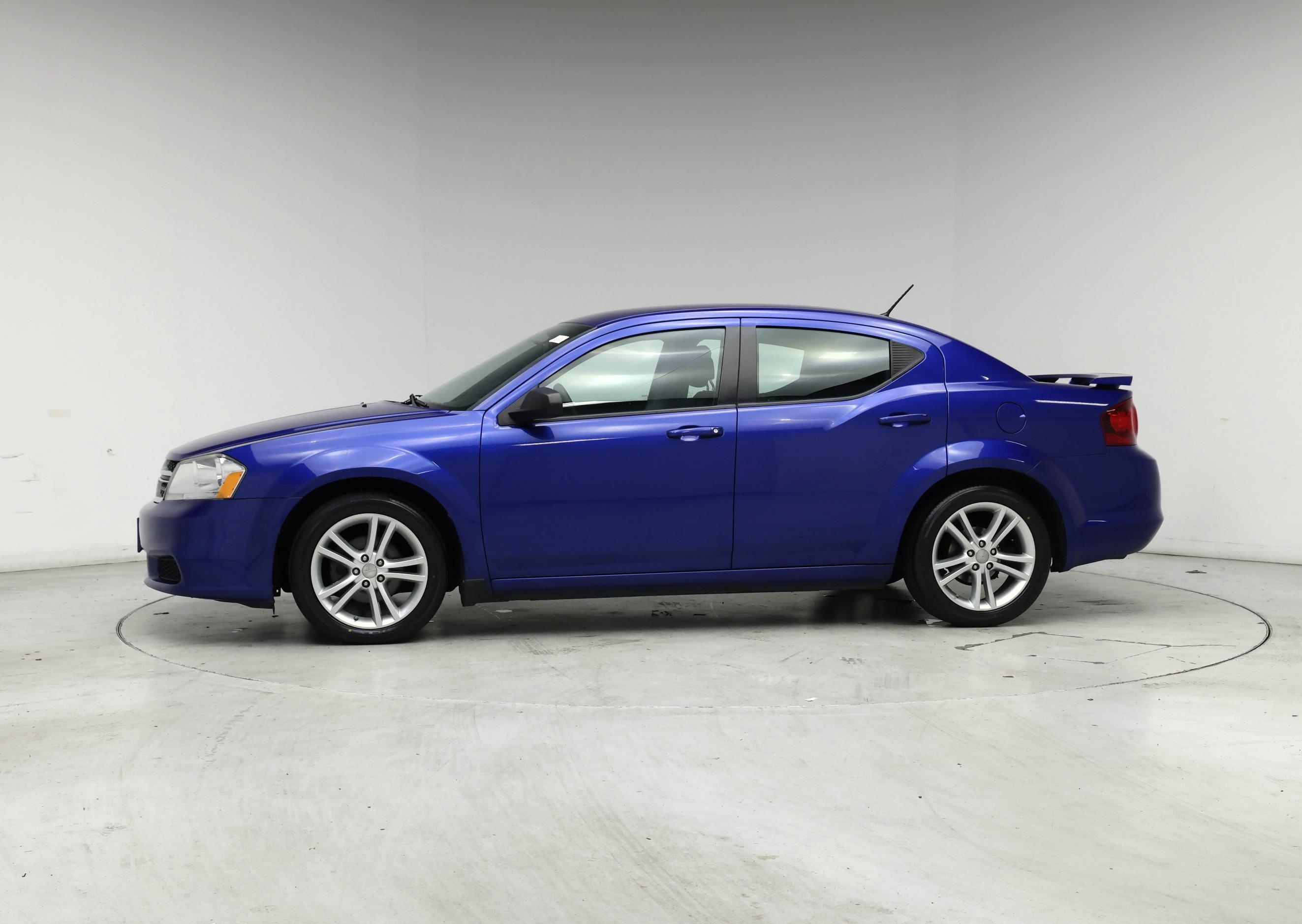 Thumbnail: 2013 Dodge Avenger - 3