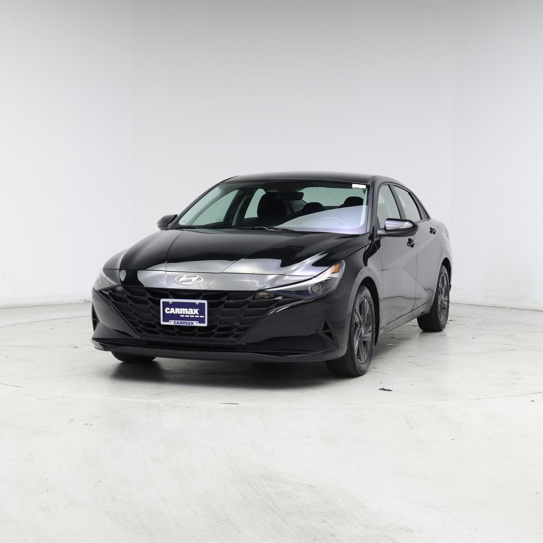 Thumbnail: 2023 Hyundai Elantra - 4