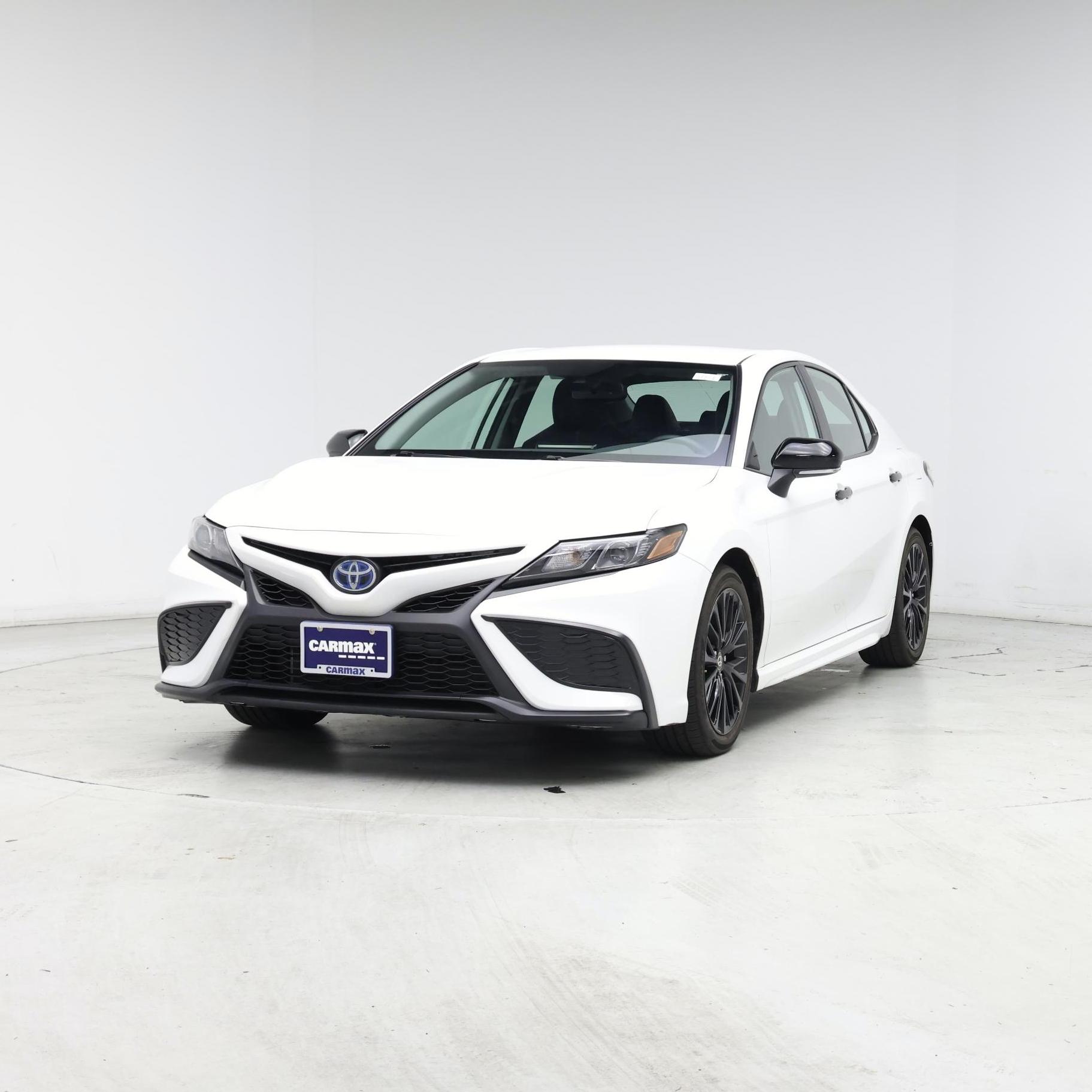 Thumbnail: 2022 Toyota Camry - 4