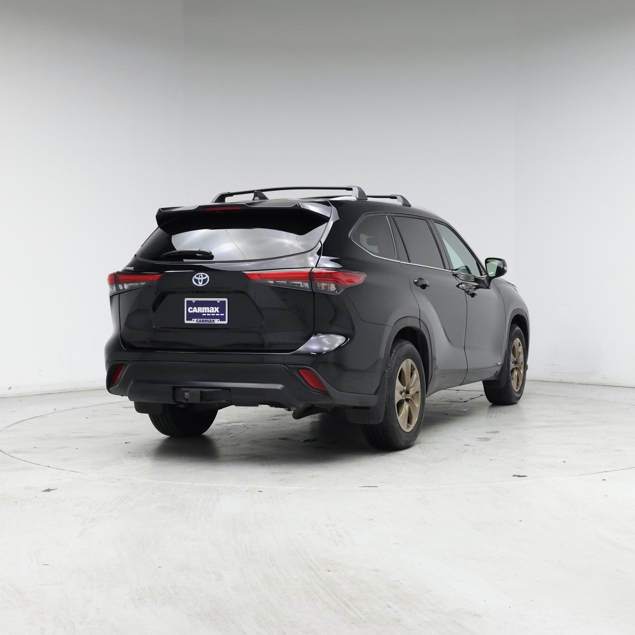 Thumbnail: 2022 Toyota Highlander - 8