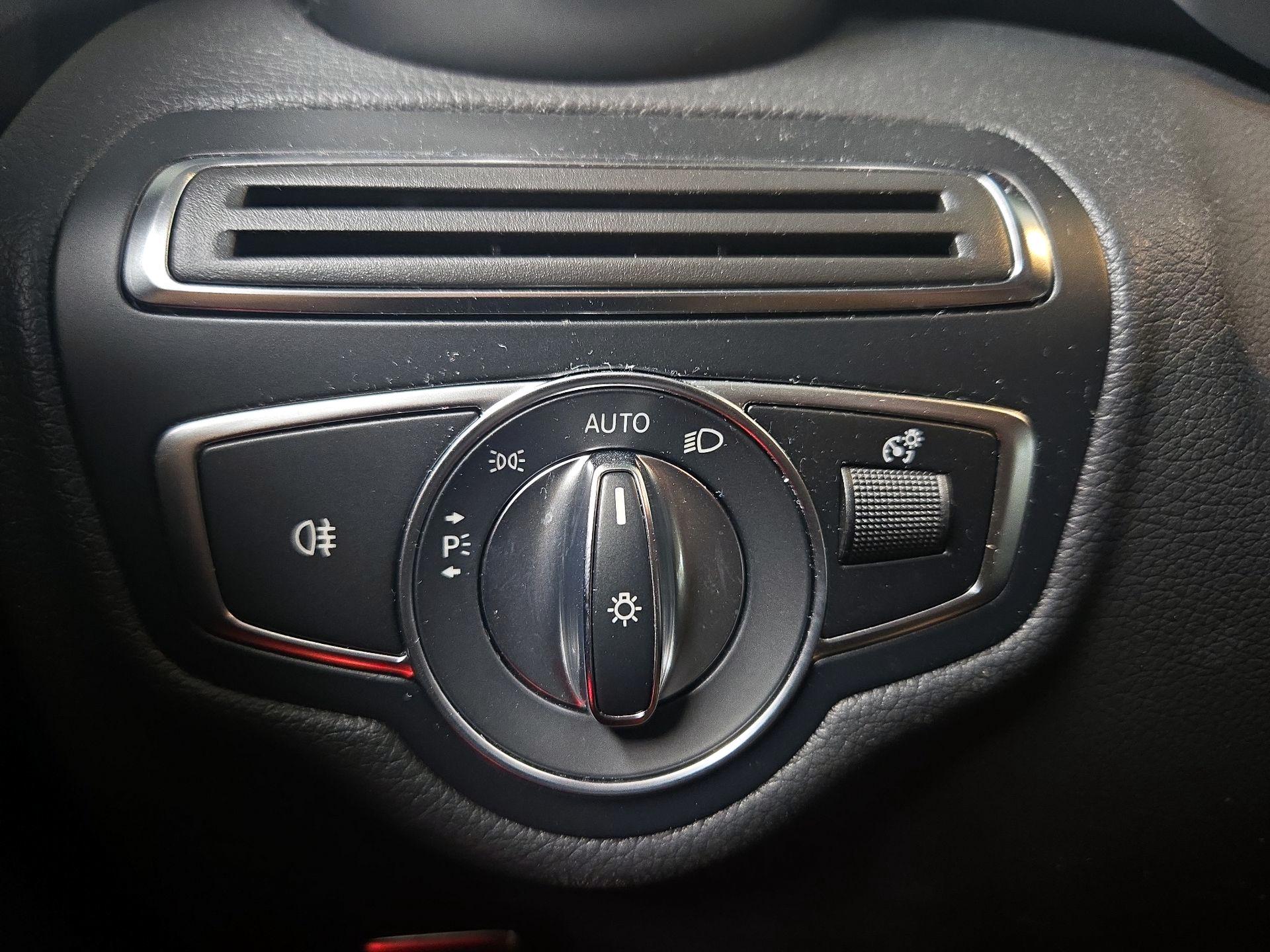 Thumbnail: 2019 Mercedes-Benz C-Class - 13