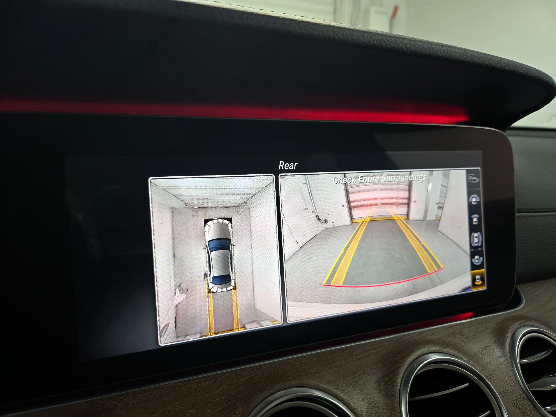 Thumbnail: 2019 Mercedes-Benz E-Class - 15