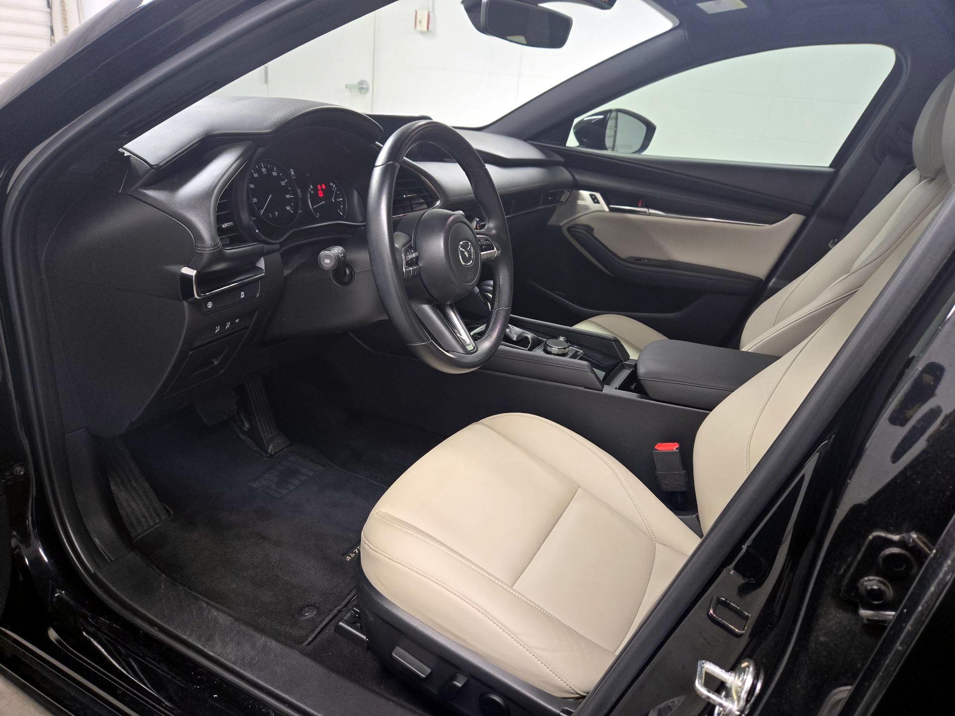 Thumbnail: 2019 Mazda Mazda3 - 11