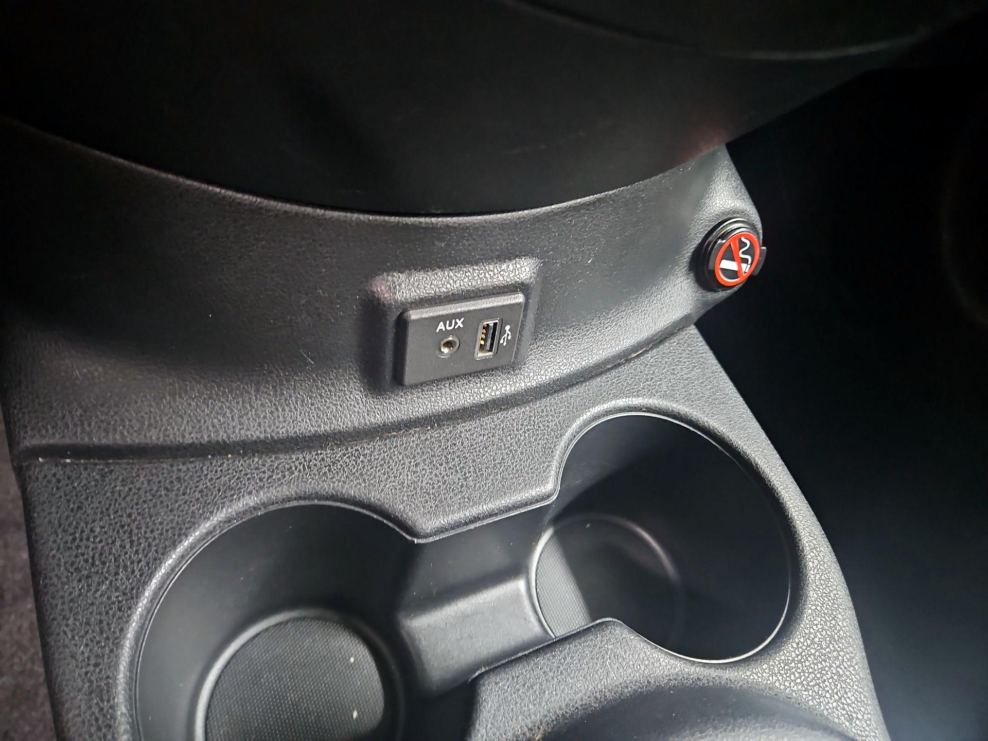 Thumbnail: 2019 Nissan Versa - 18