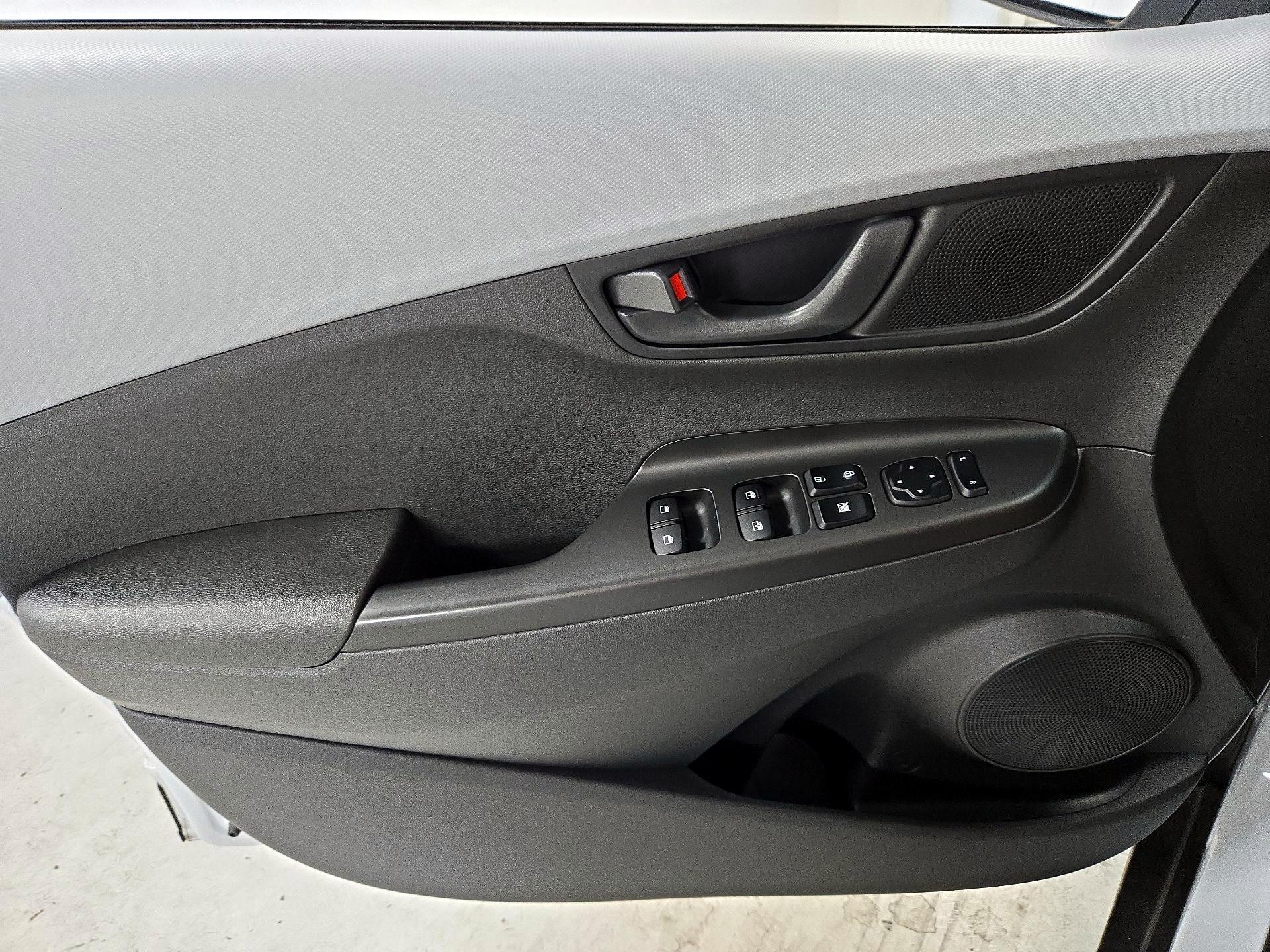 Thumbnail: 2021 Hyundai Kona - 12