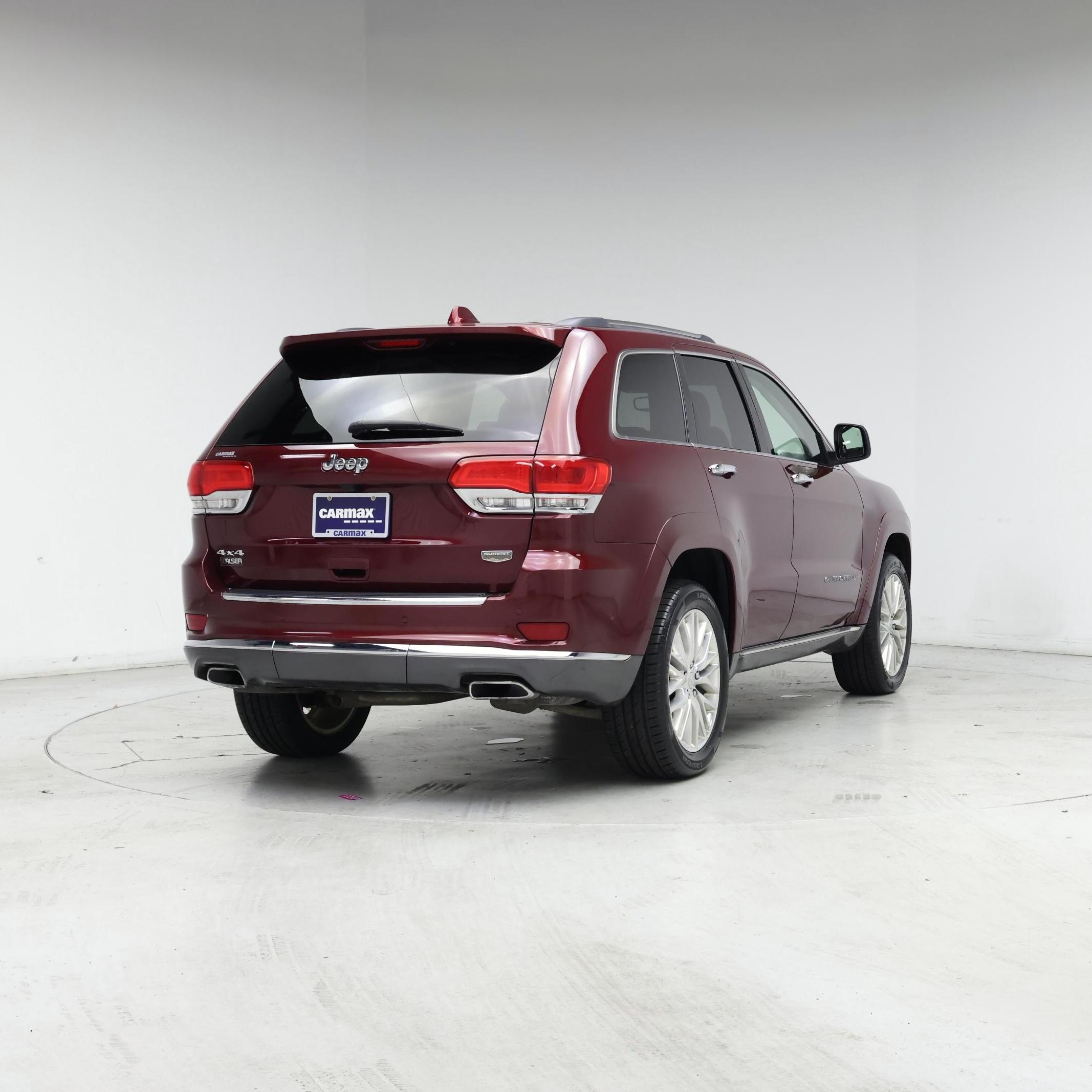 Thumbnail: 2018 Jeep Grand Cherokee - 8