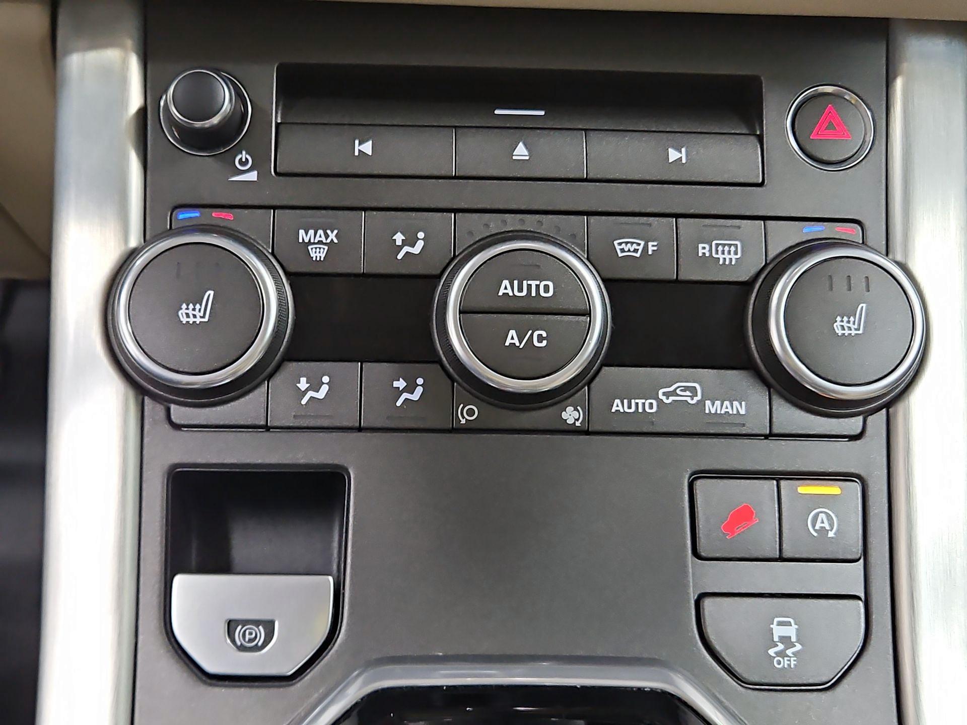 Thumbnail: 2016 Land Rover Range Rover Evoque - 17