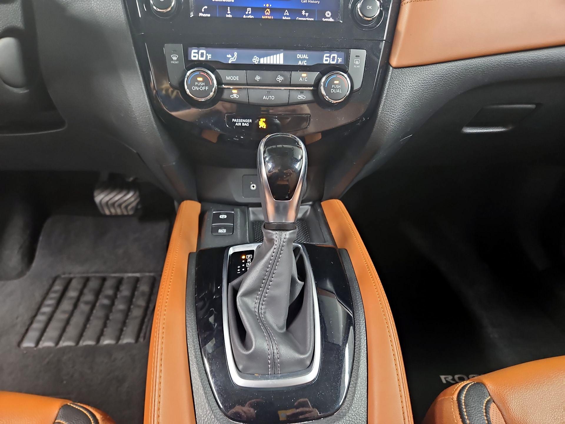 Thumbnail: 2019 Nissan Rogue - 18
