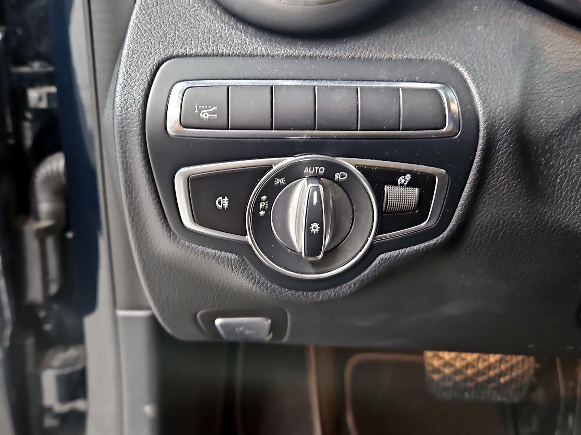 Thumbnail: 2019 Mercedes-Benz C-Class - 13