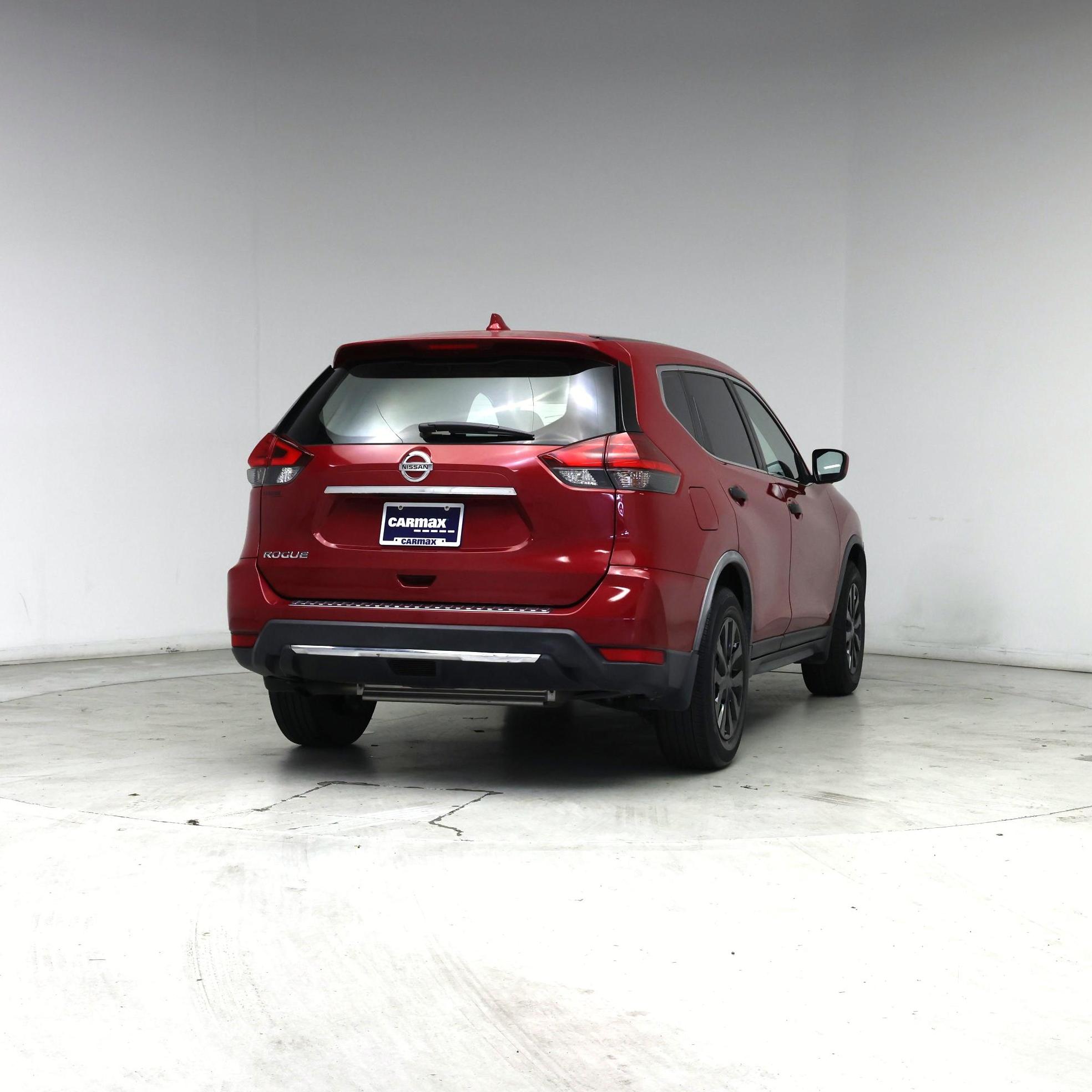 Thumbnail: 2017 Nissan Rogue - 8