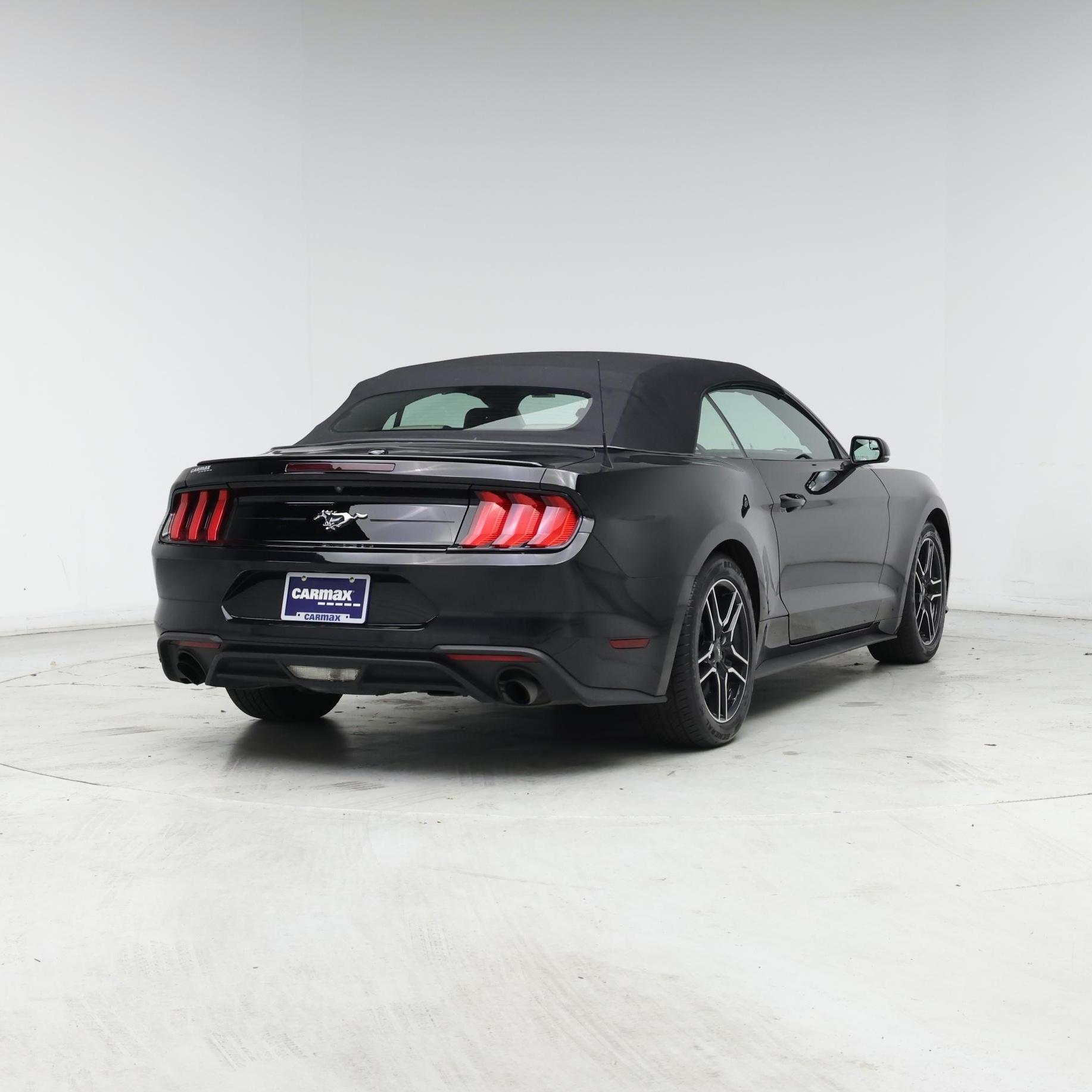 Thumbnail: 2018 Ford Mustang - 8