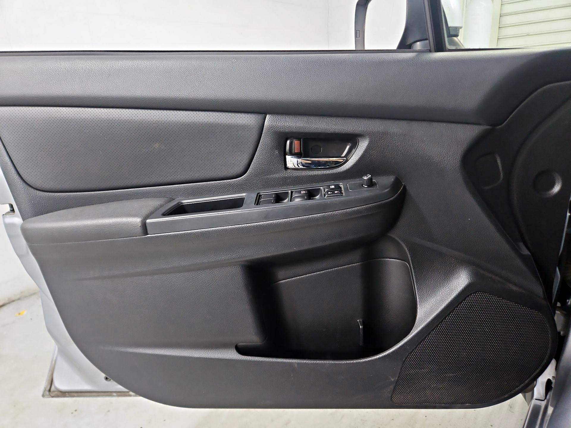 Thumbnail: 2014 Subaru XV Crosstrek - 12