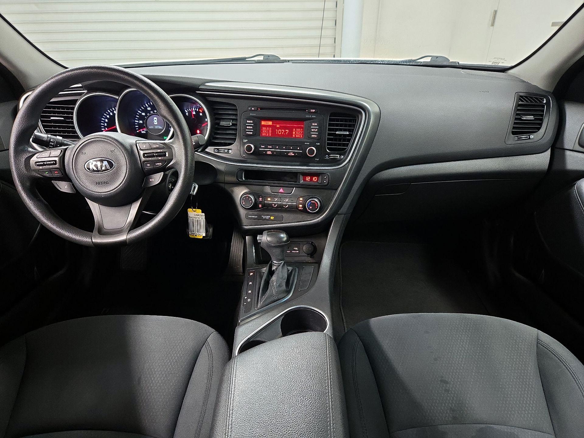 Thumbnail: 2015 Kia Optima - 9
