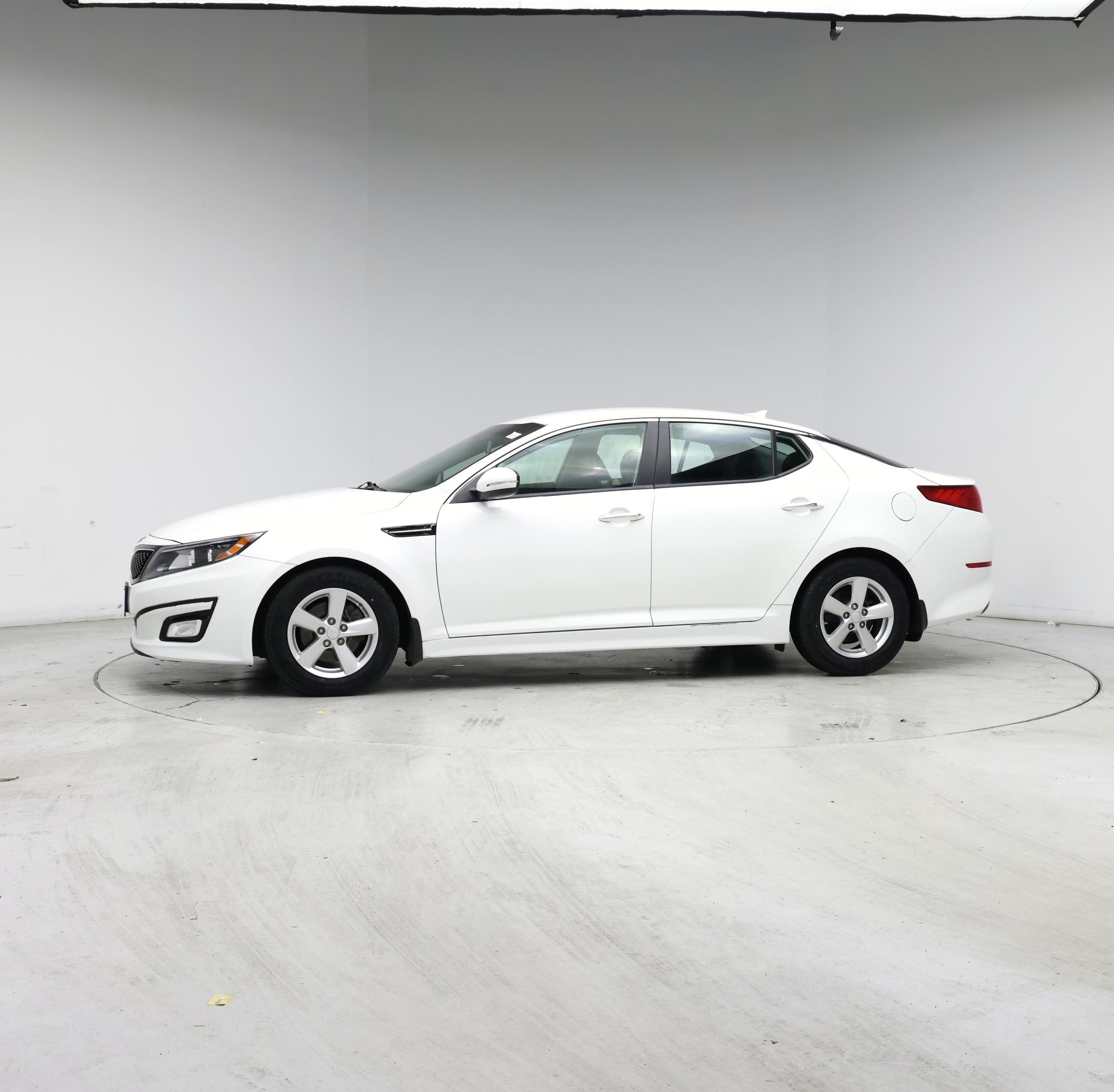Thumbnail: 2015 Kia Optima - 3
