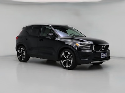 Black 2019 Volvo XC40 T5 Momentum
