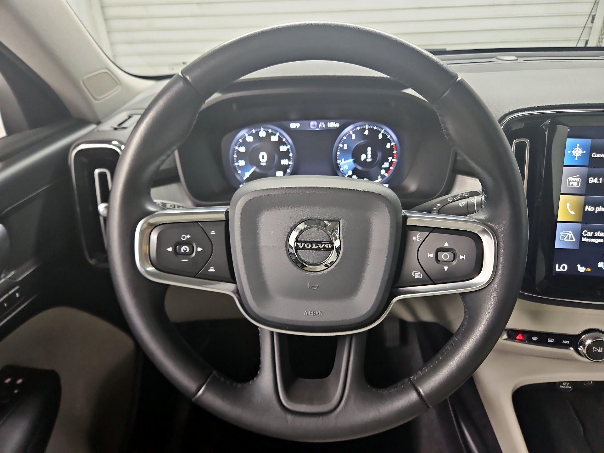 Thumbnail: 2019 Volvo XC40 - 10