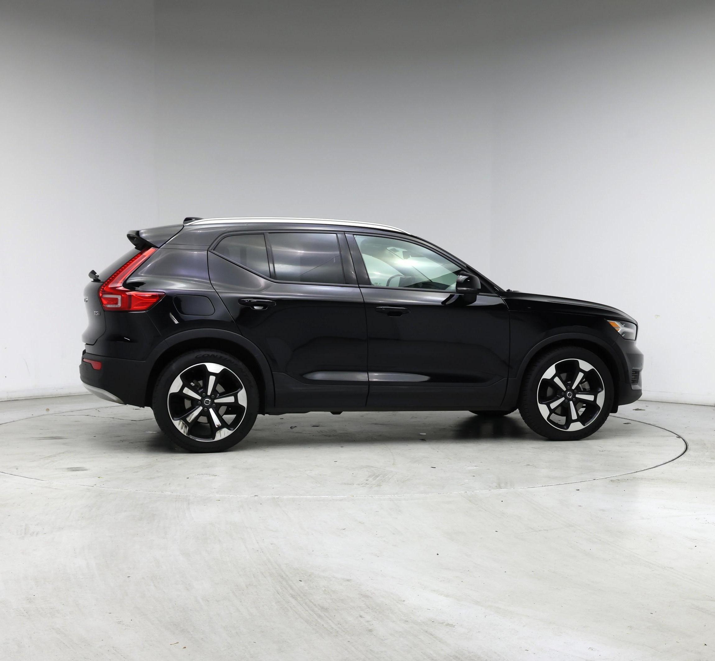 Thumbnail: 2019 Volvo XC40 - 7