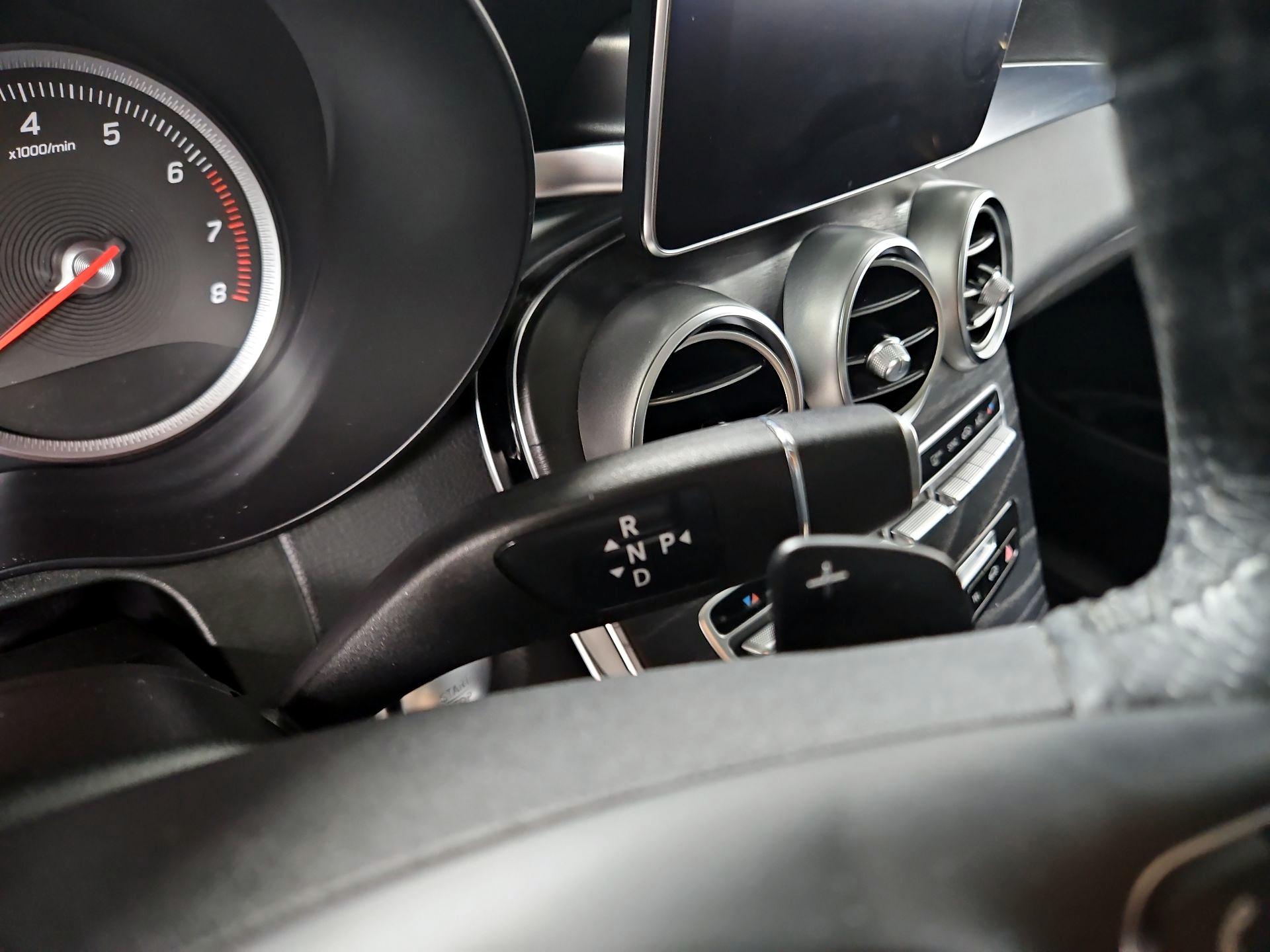 Thumbnail: 2016 Mercedes-Benz GLC - 18