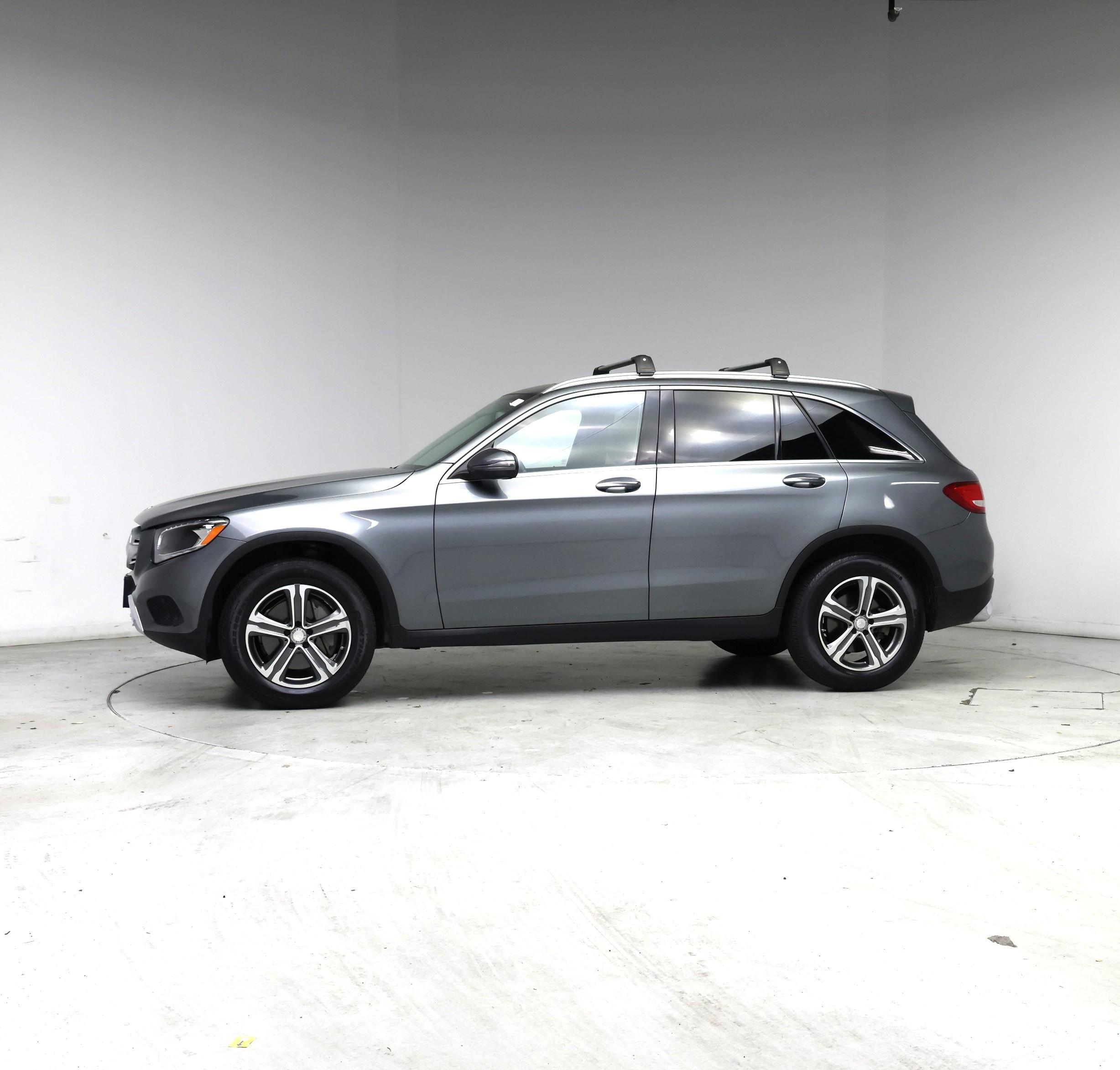 Thumbnail: 2016 Mercedes-Benz GLC - 3