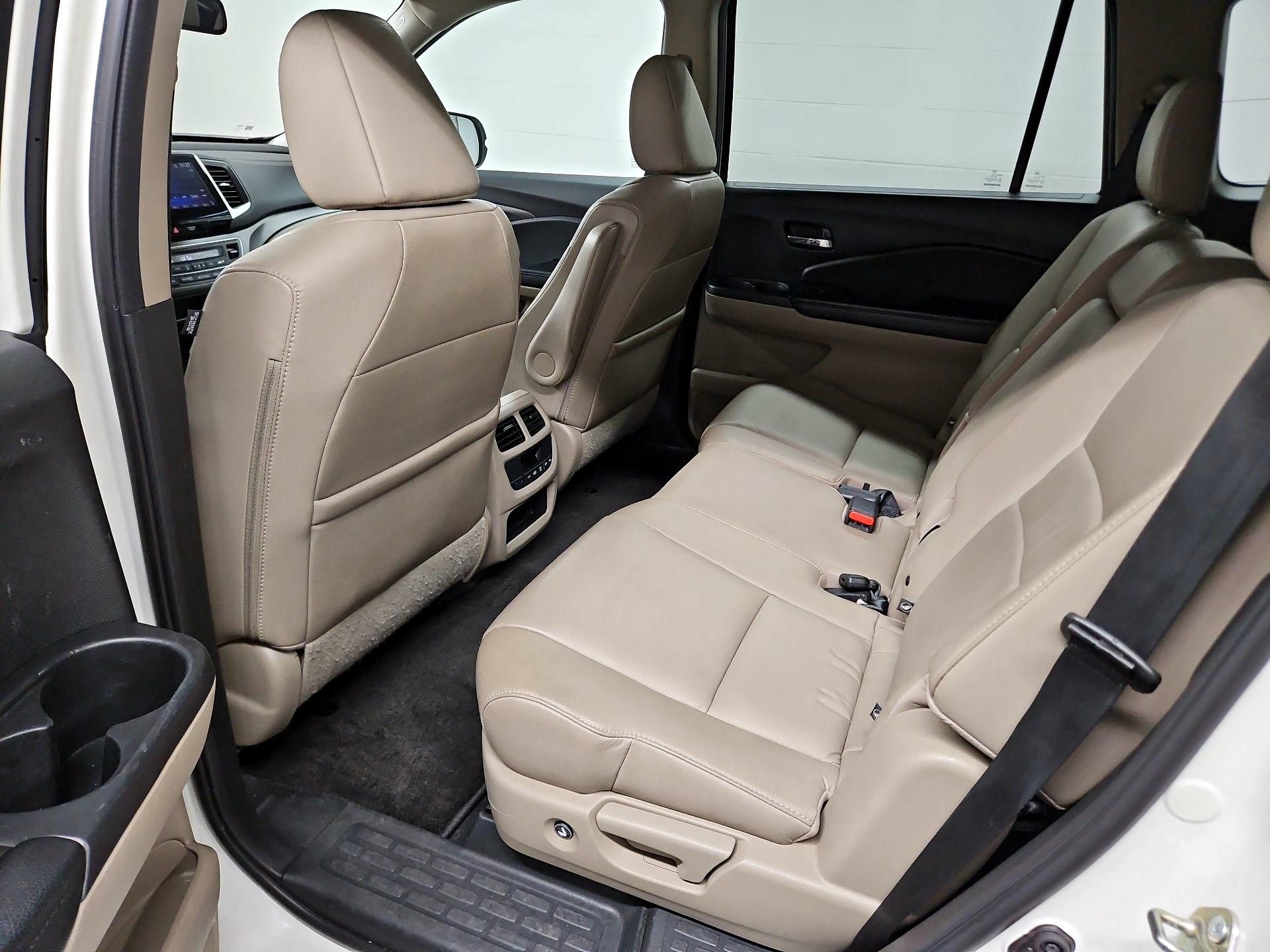 Thumbnail: 2016 Honda Pilot - 20