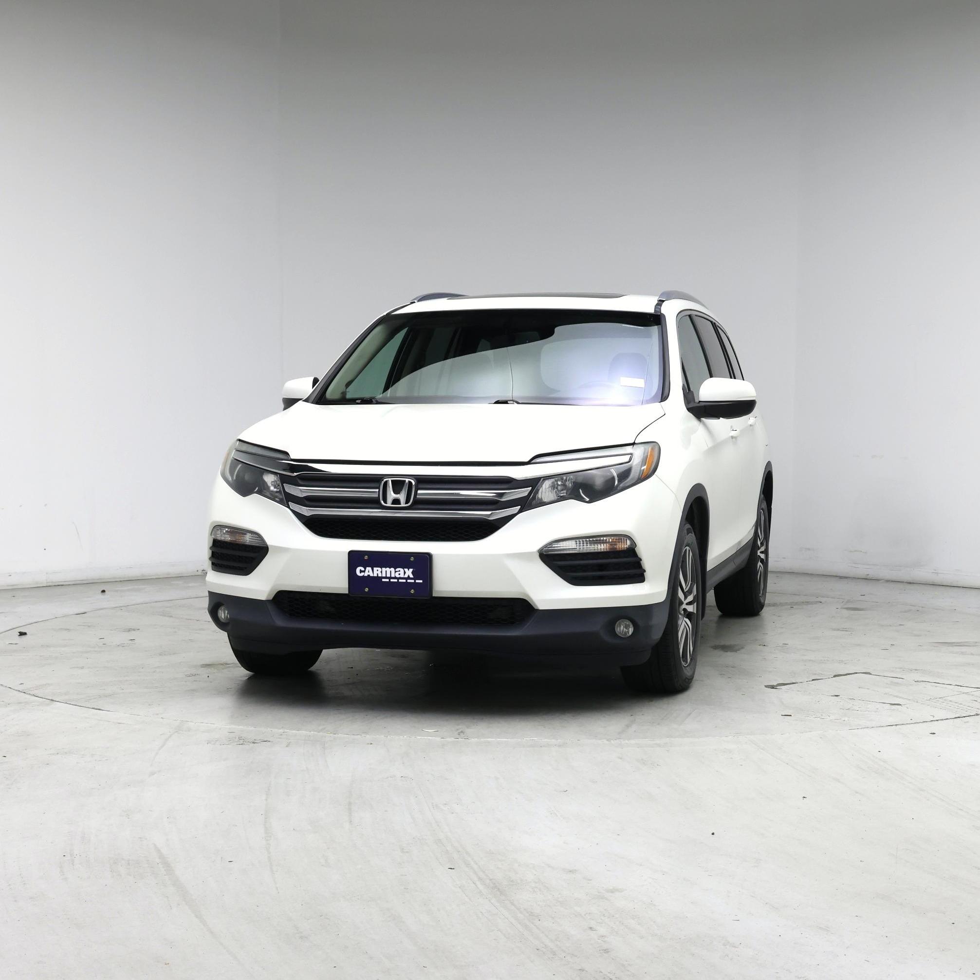 Thumbnail: 2016 Honda Pilot - 4