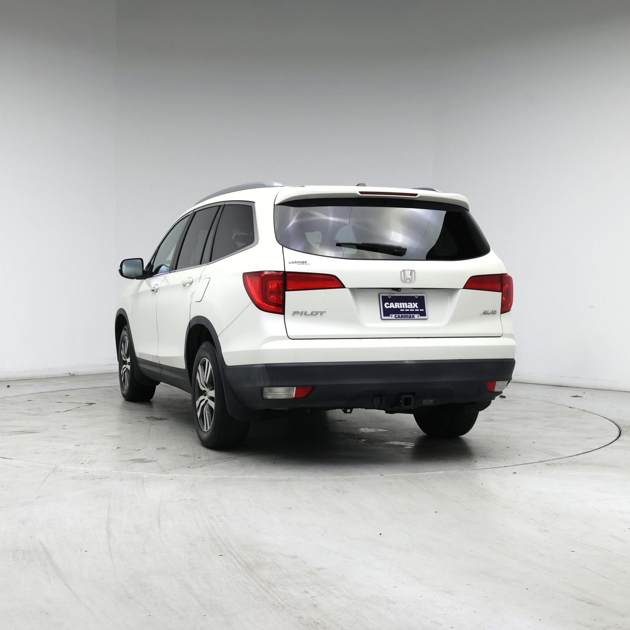 Thumbnail: 2016 Honda Pilot - 6