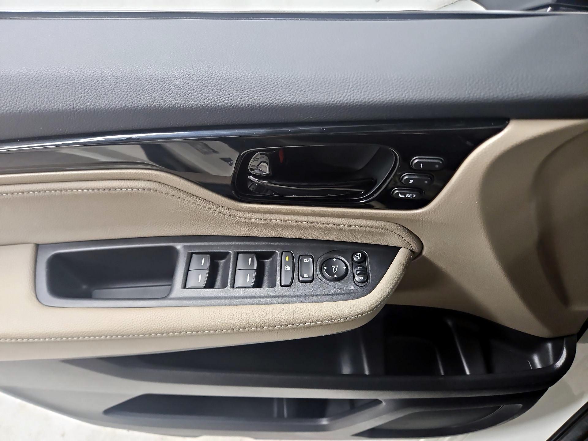 Thumbnail: 2019 Honda Odyssey - 12