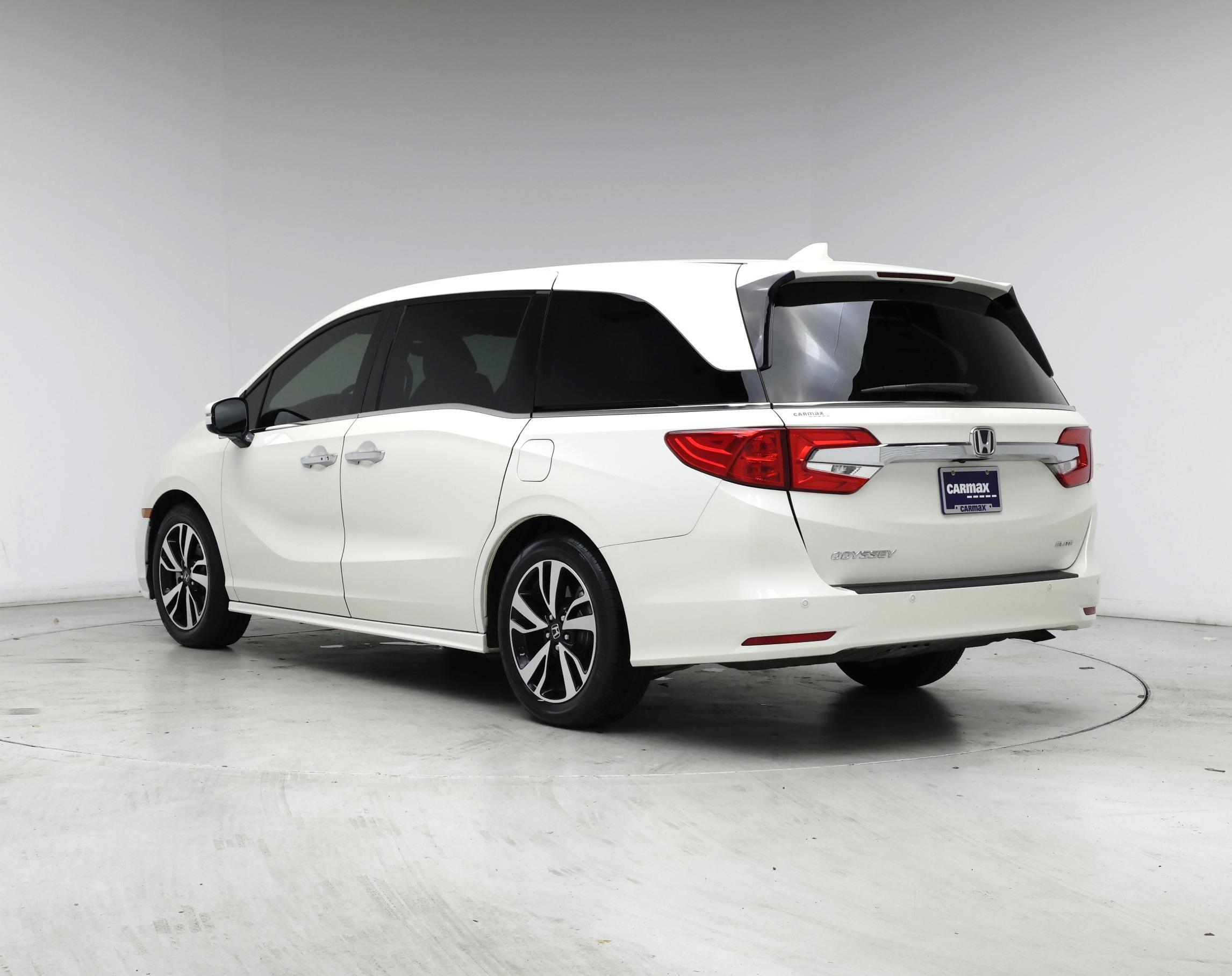 Thumbnail: 2019 Honda Odyssey - 2