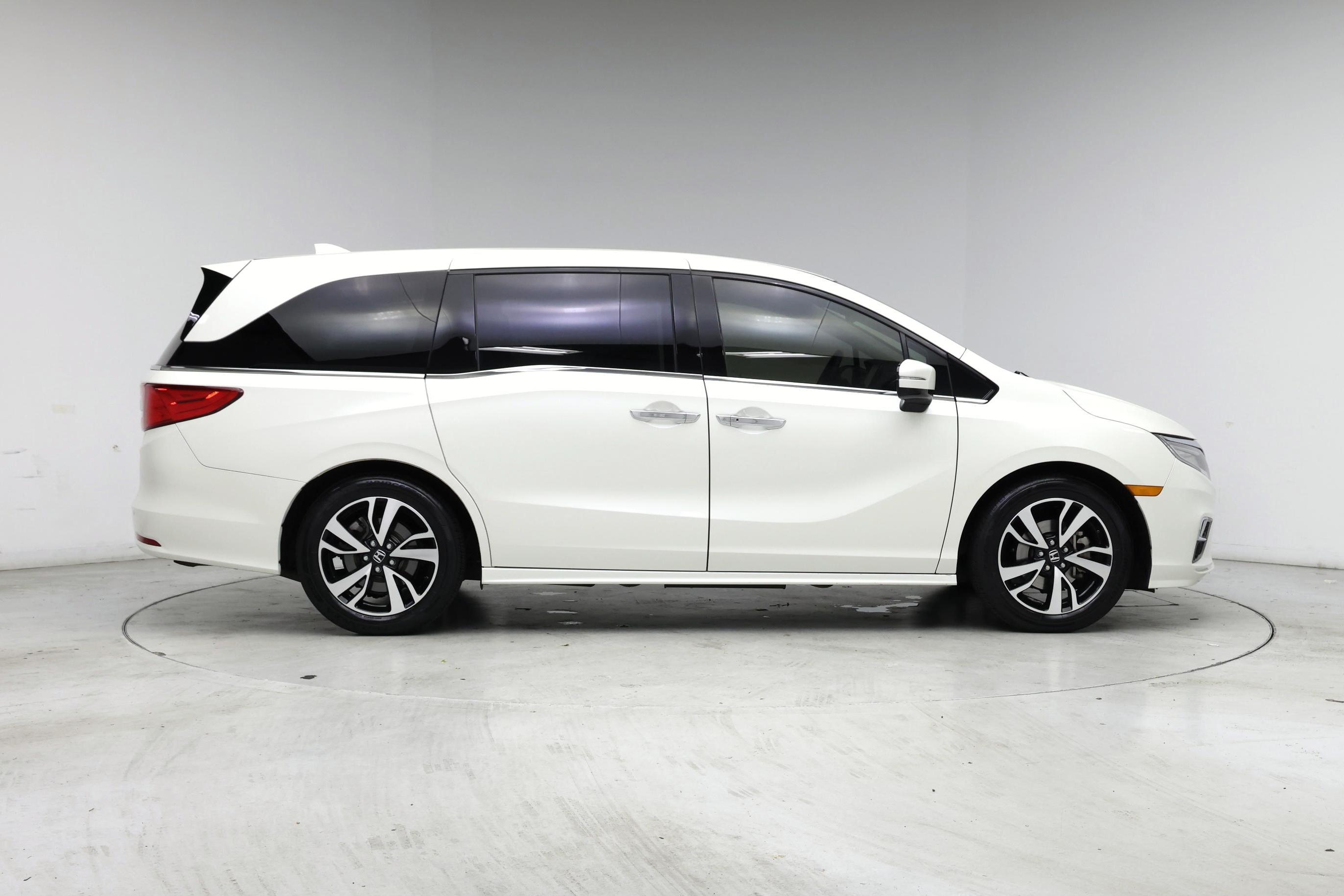 Thumbnail: 2019 Honda Odyssey - 7