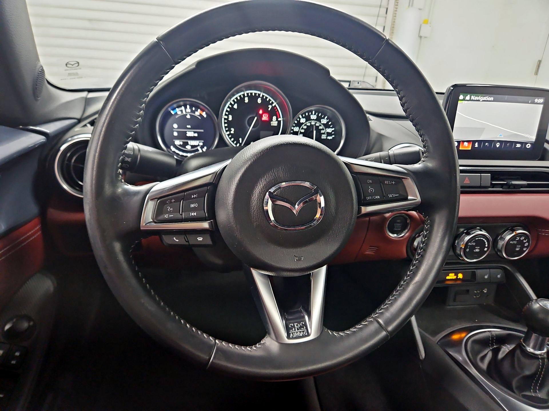 Thumbnail: 2020 Mazda MX-5 Miata - 10