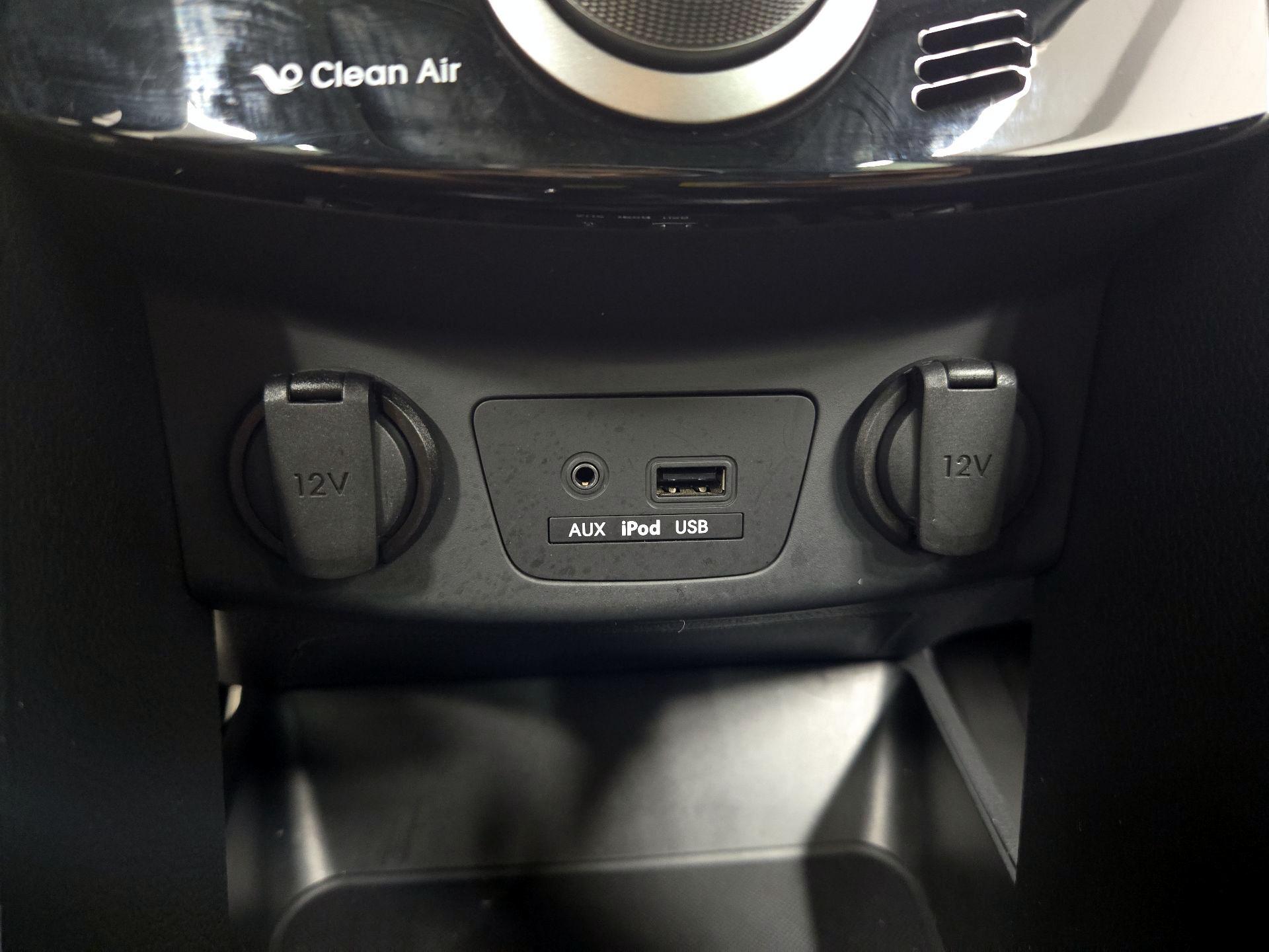 Thumbnail: 2013 Hyundai Elantra - 18