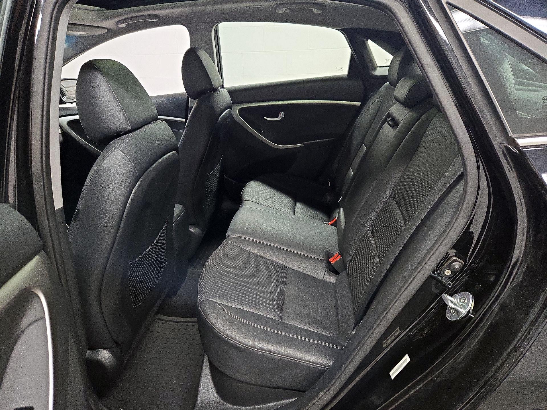 Thumbnail: 2013 Hyundai Elantra - 20