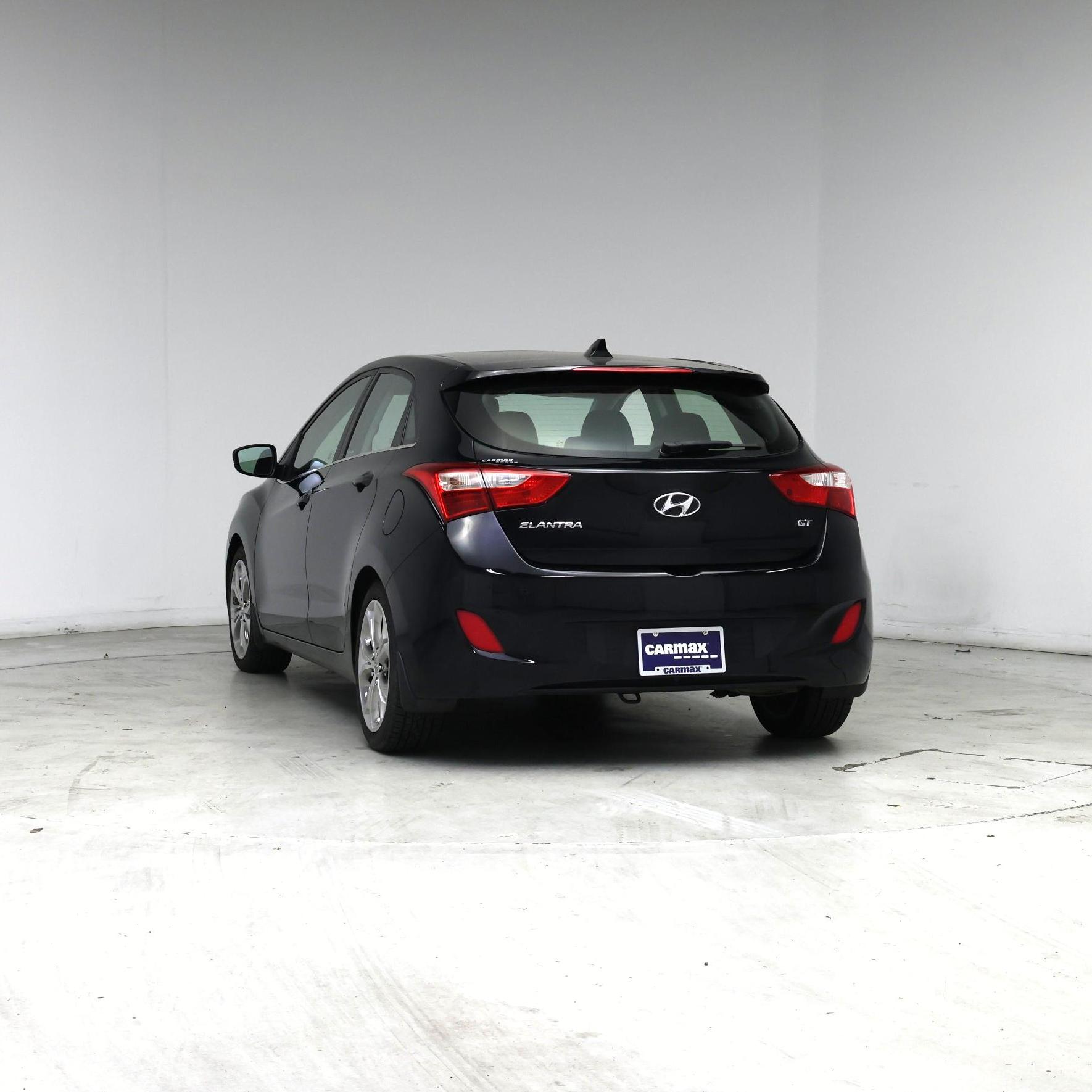 Thumbnail: 2013 Hyundai Elantra - 6