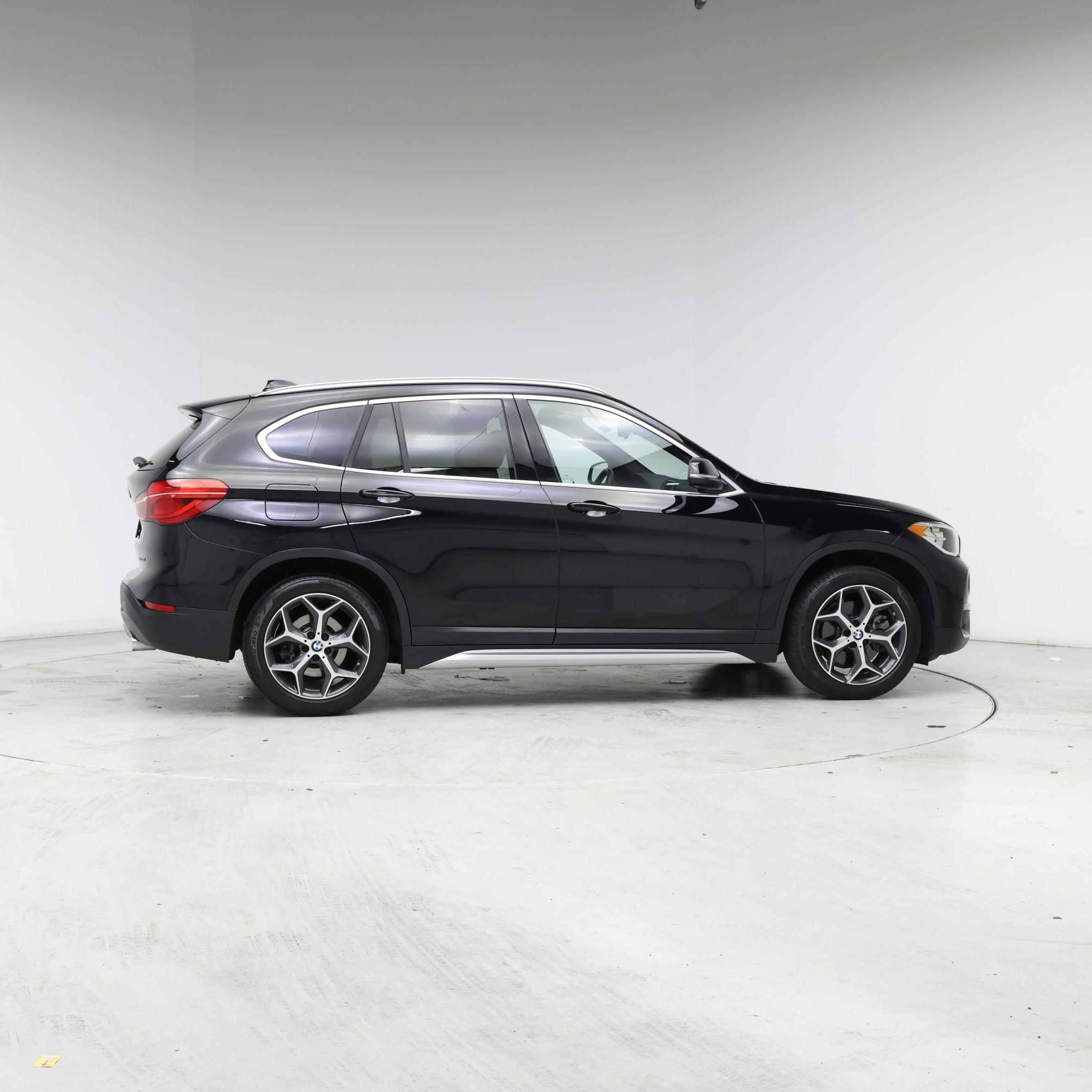 Thumbnail: 2019 BMW X1 - 7