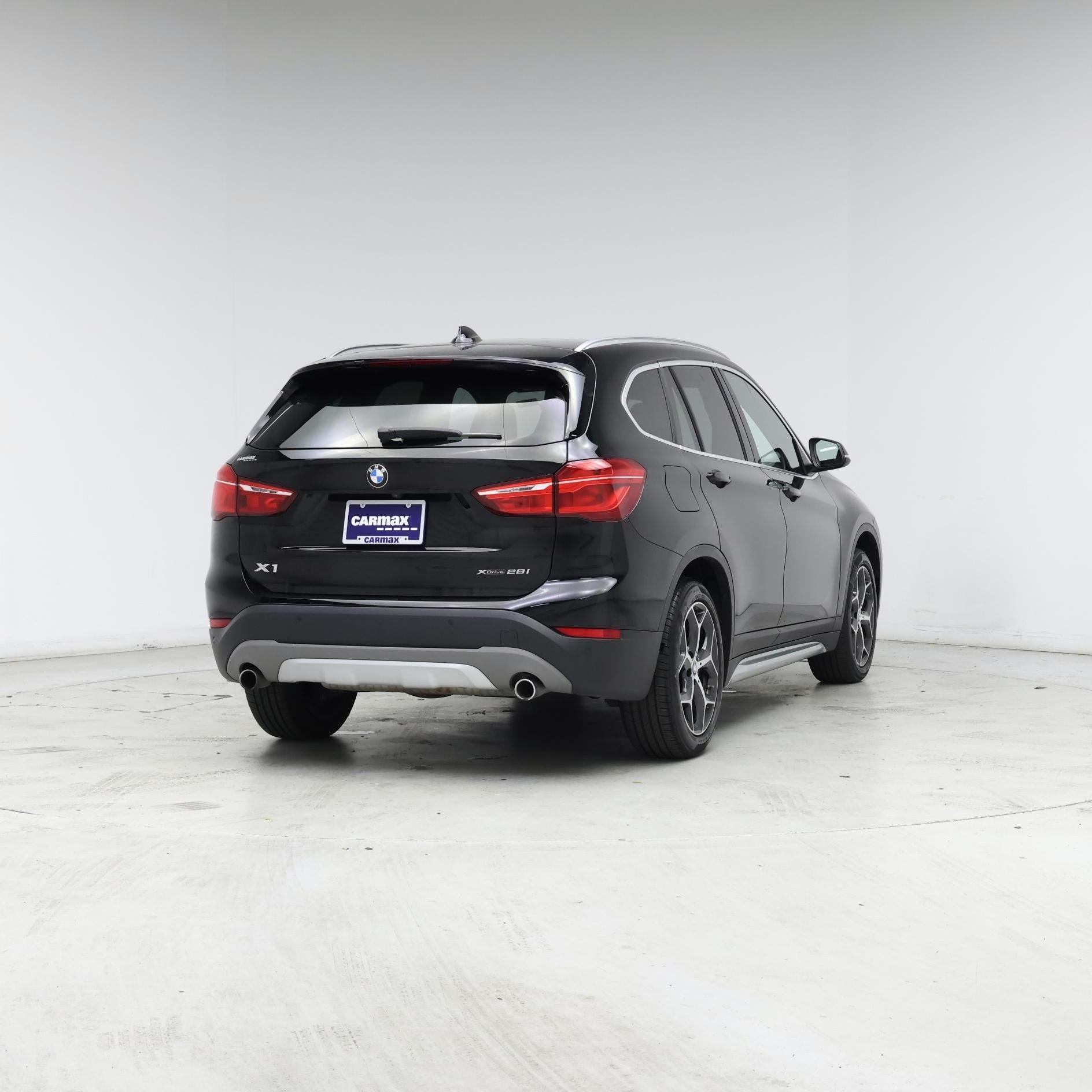 Thumbnail: 2019 BMW X1 - 8
