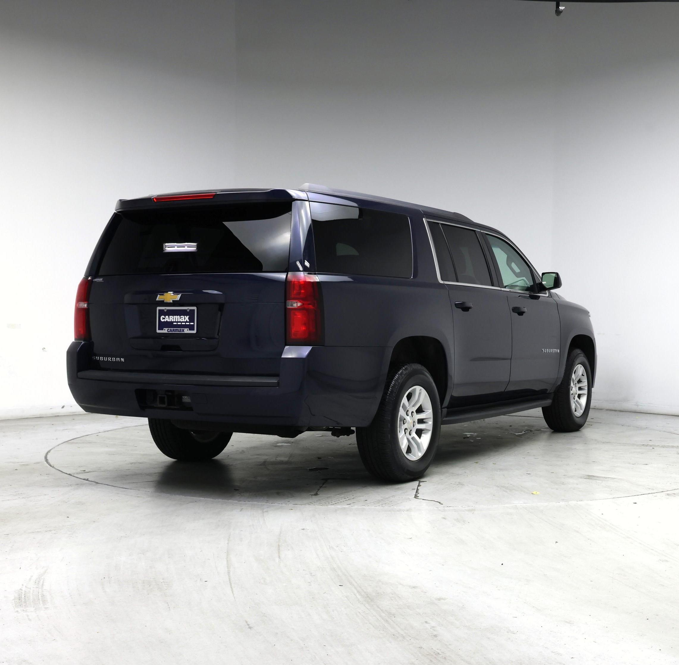 Thumbnail: 2018 Chevrolet Suburban - 8
