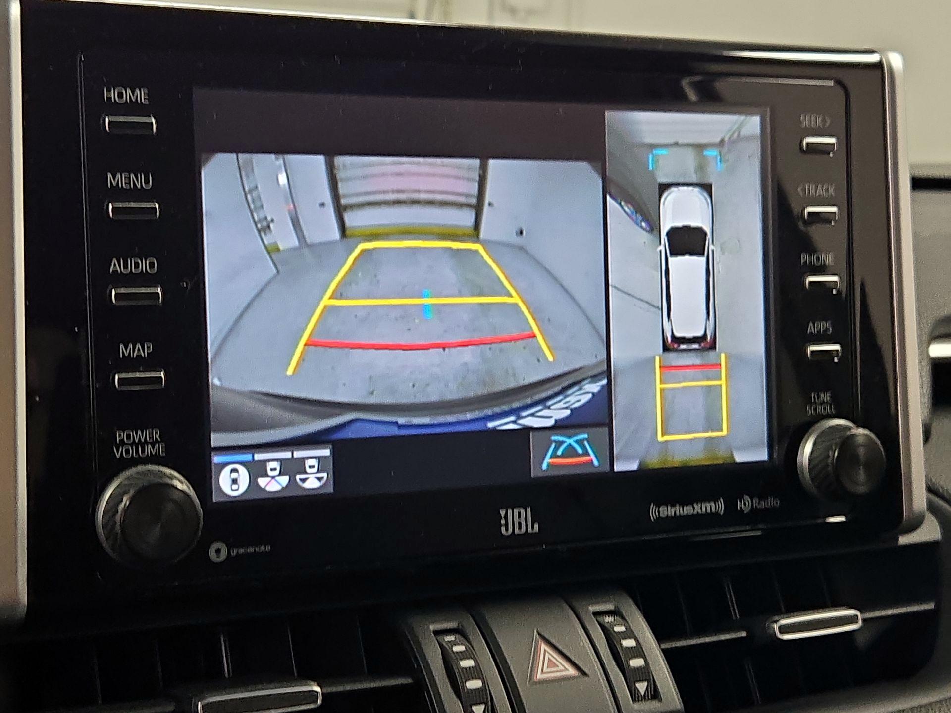 Thumbnail: 2019 Toyota RAV4 - 15