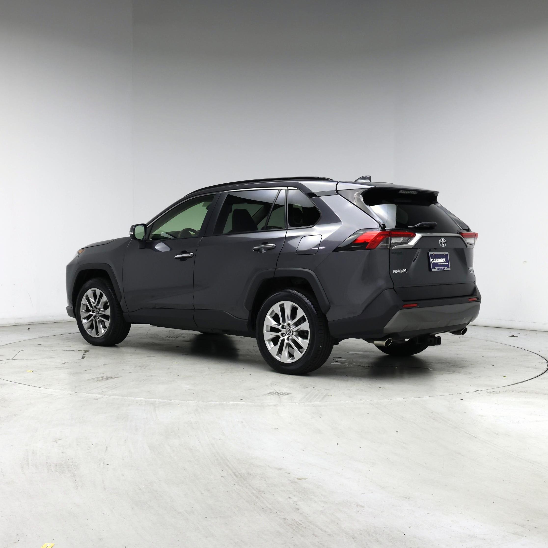 Thumbnail: 2019 Toyota RAV4 - 2