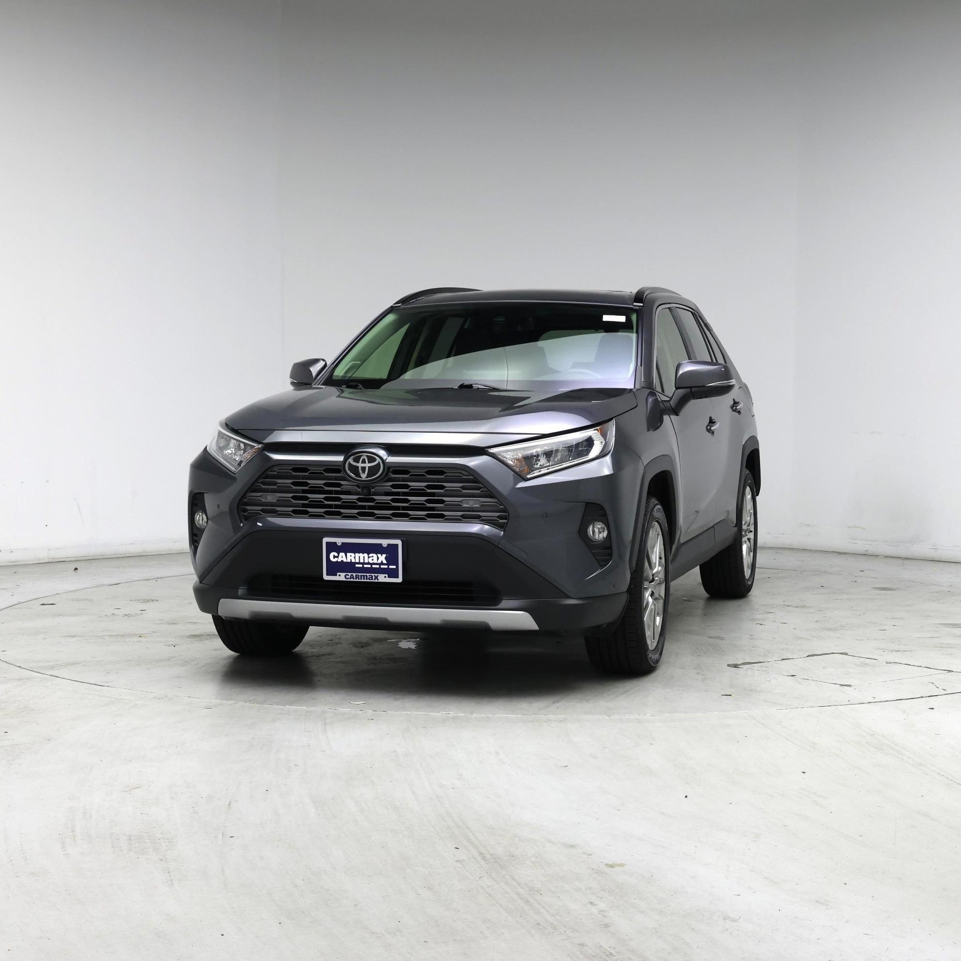 Thumbnail: 2019 Toyota RAV4 - 4