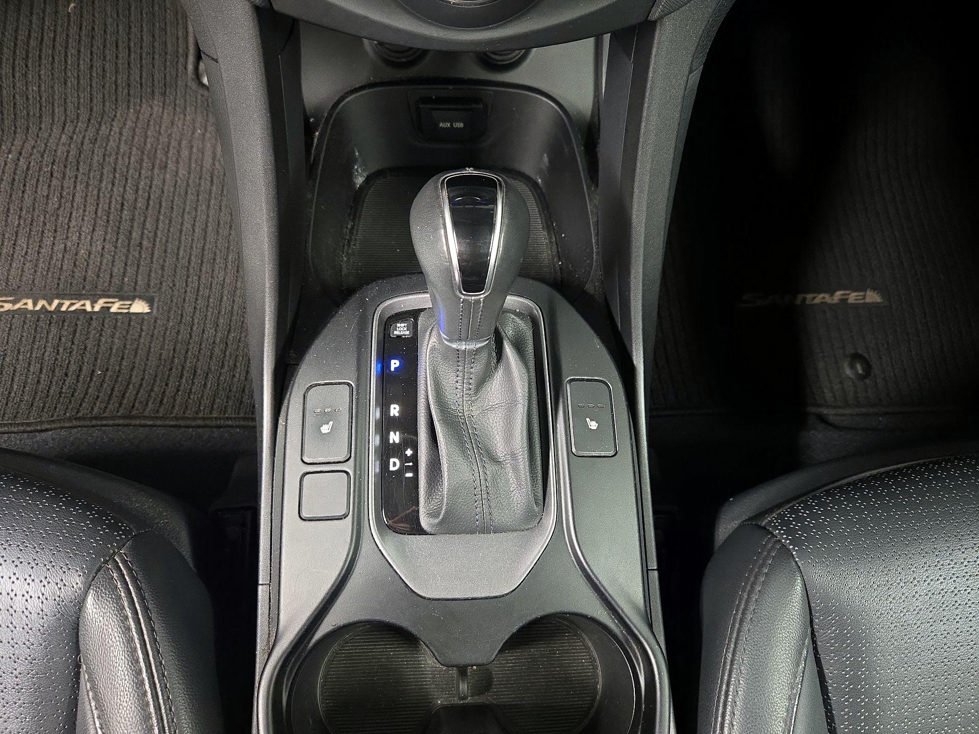 Thumbnail: 2013 Hyundai Santa Fe - 17