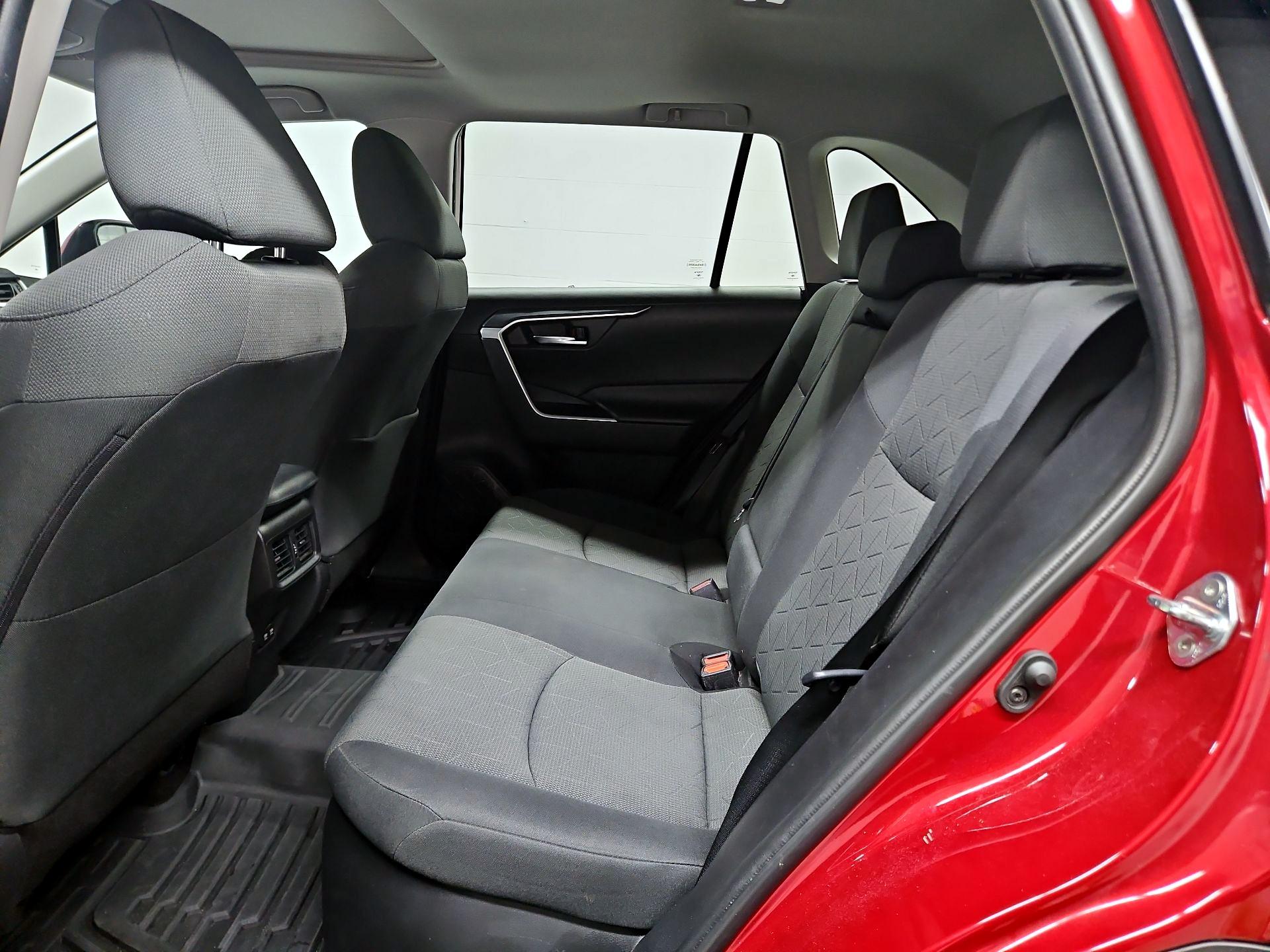Thumbnail: 2020 Toyota RAV4 - 20